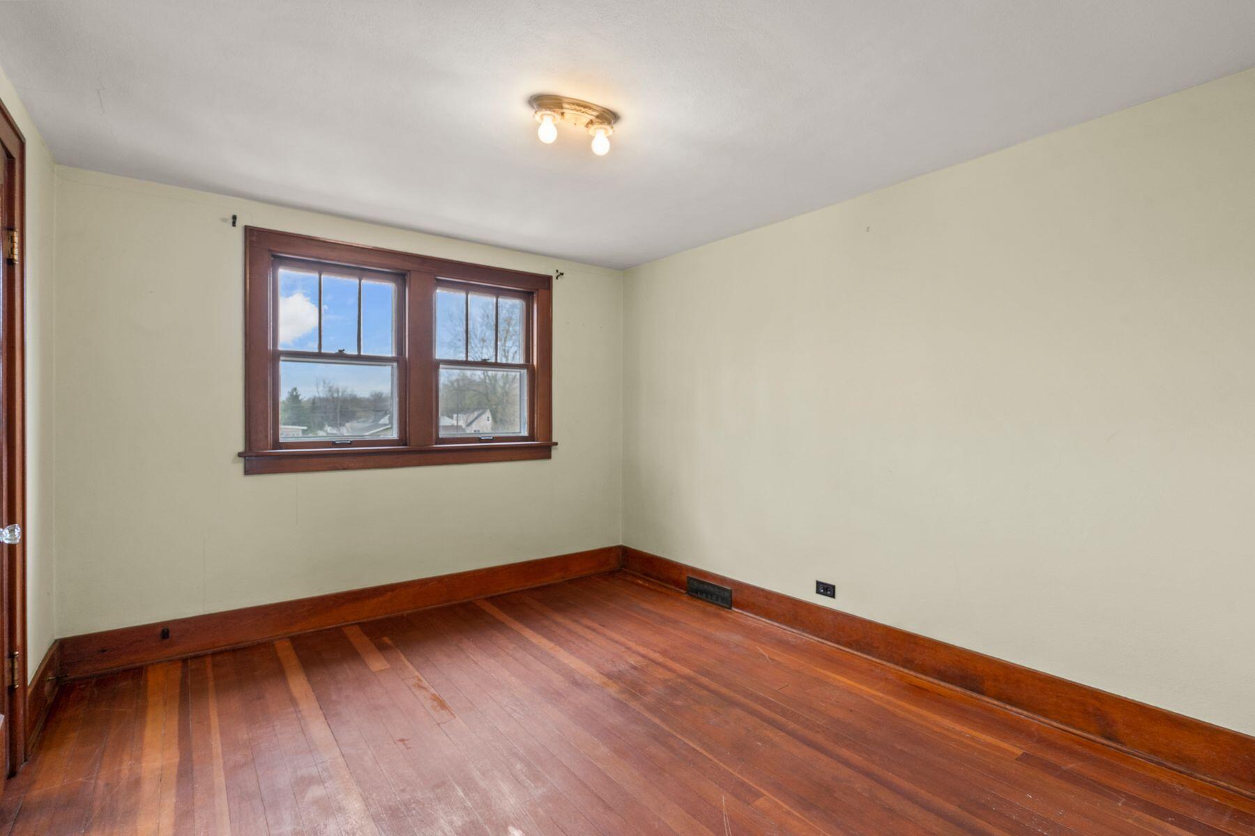 1140 W 6th Ave