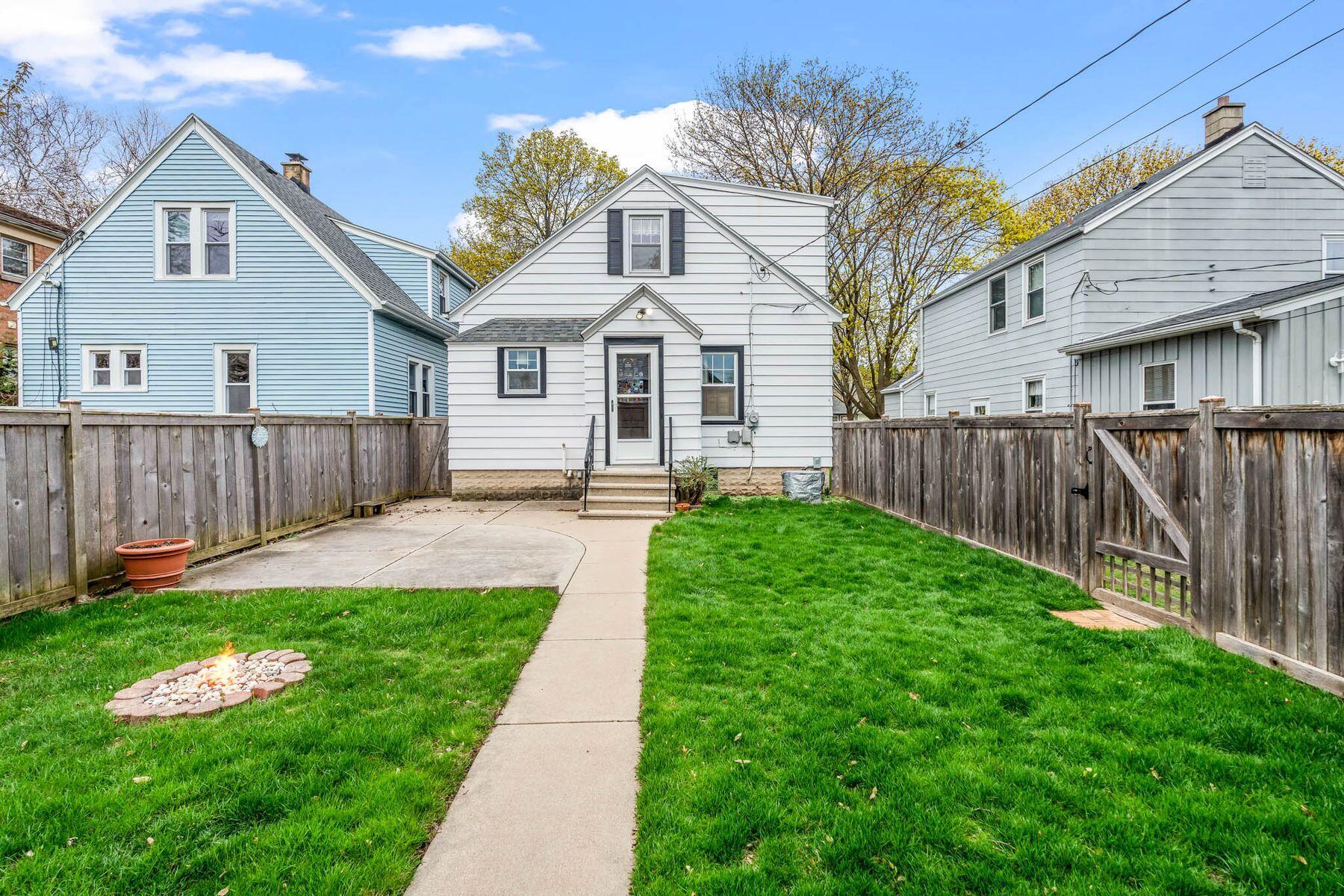 3820 S Logan Ave