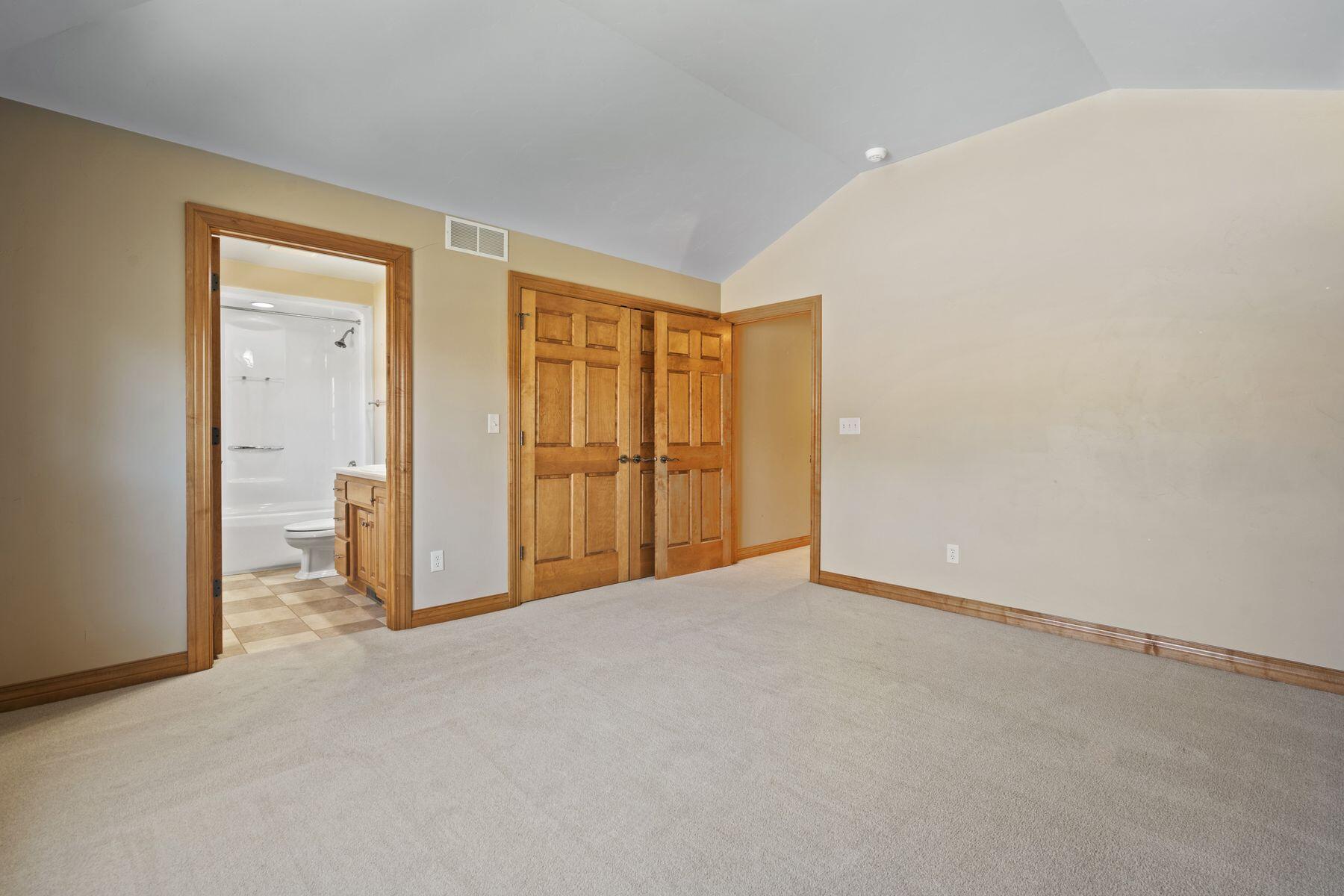 2865 Shelter Creek Ct