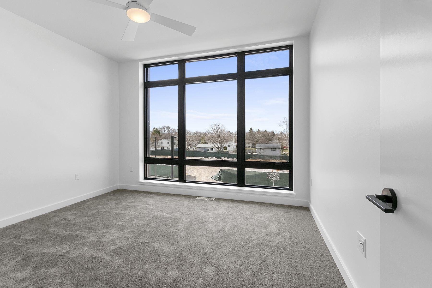1152 Brookwood Dr