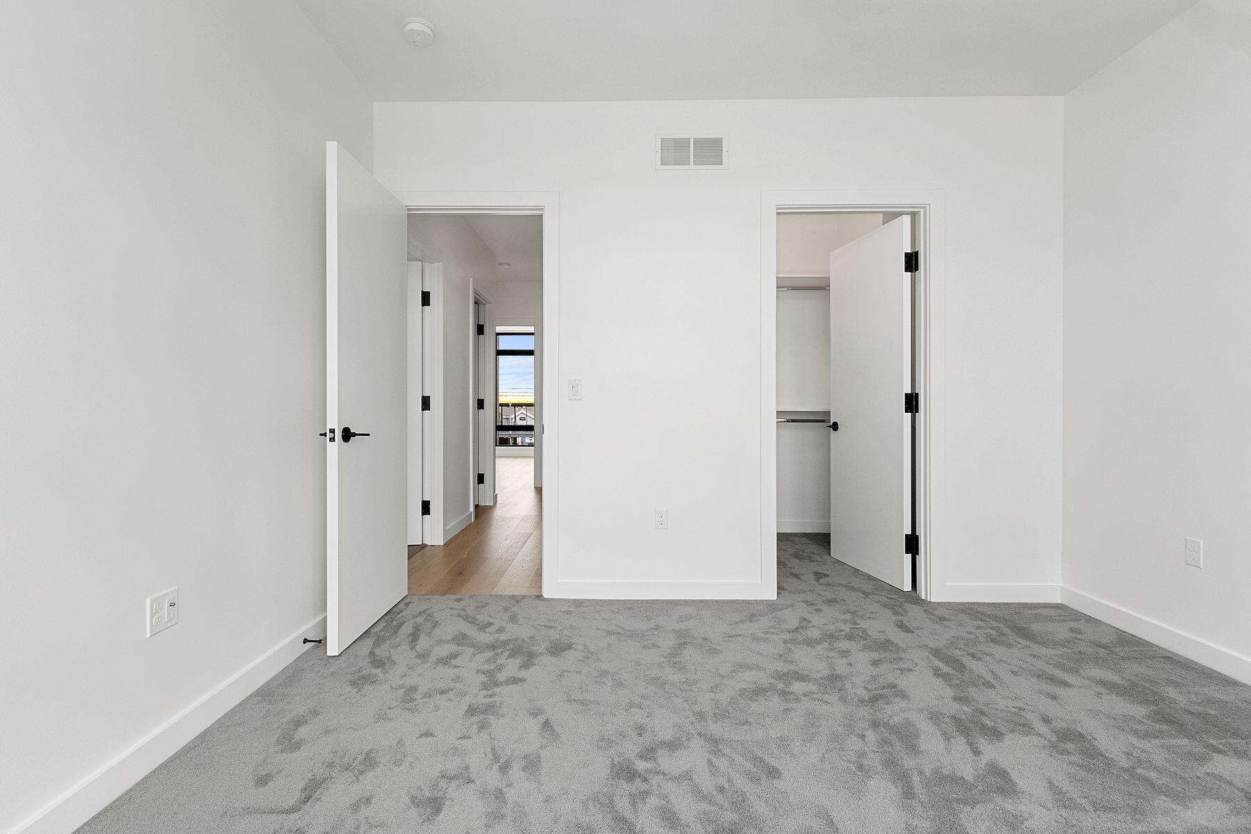 1152 Brookwood Dr