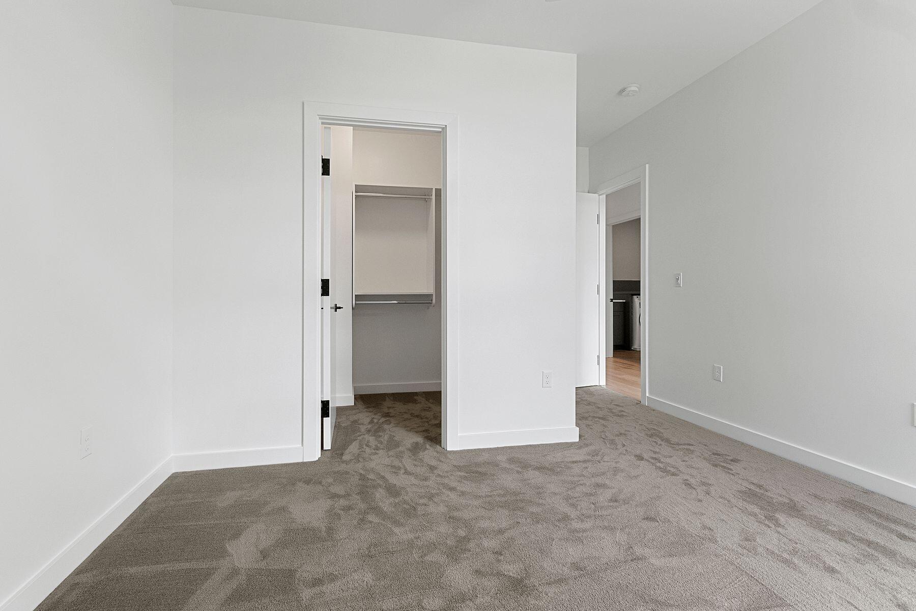 1152 Brookwood Dr