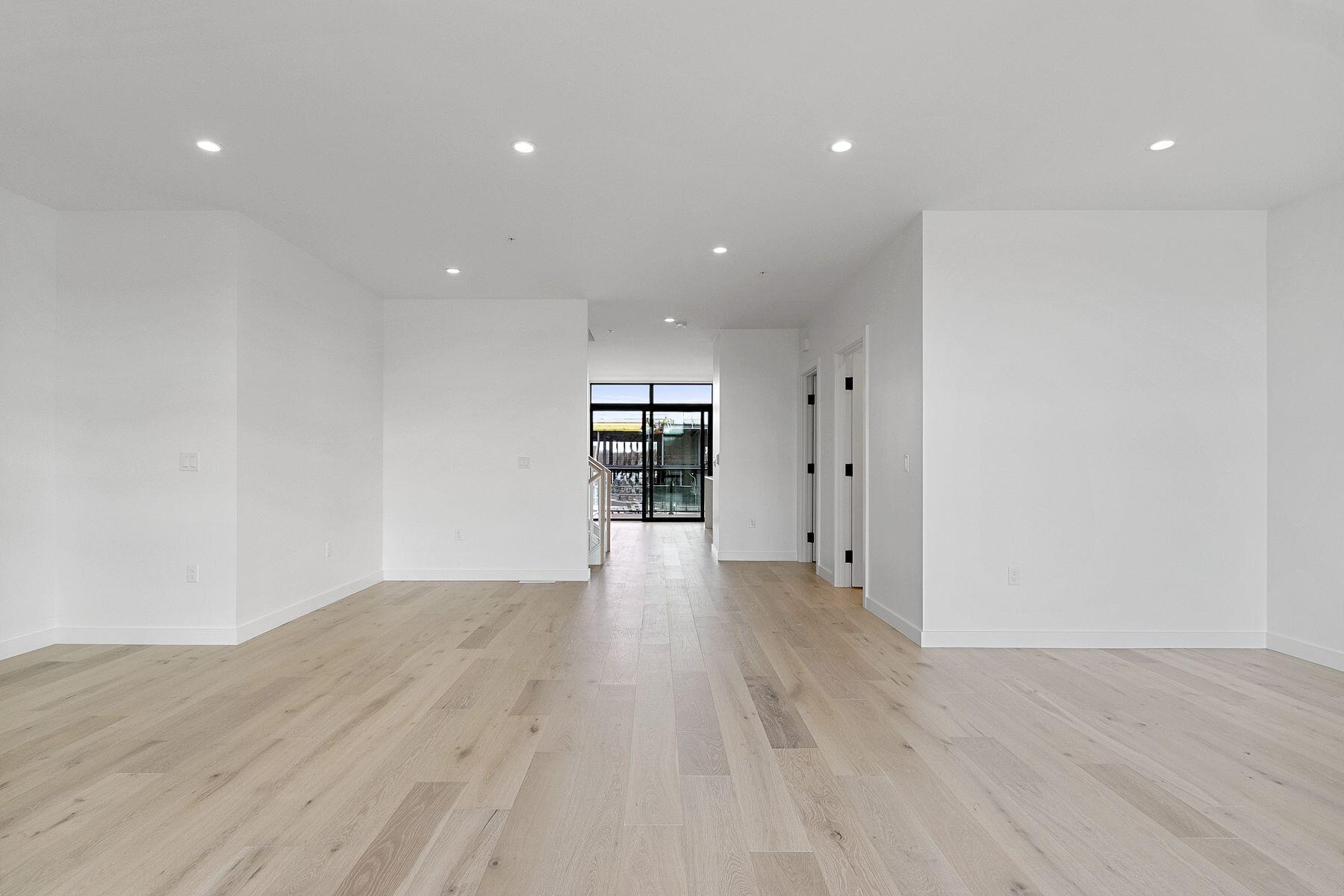 1152 Brookwood Dr