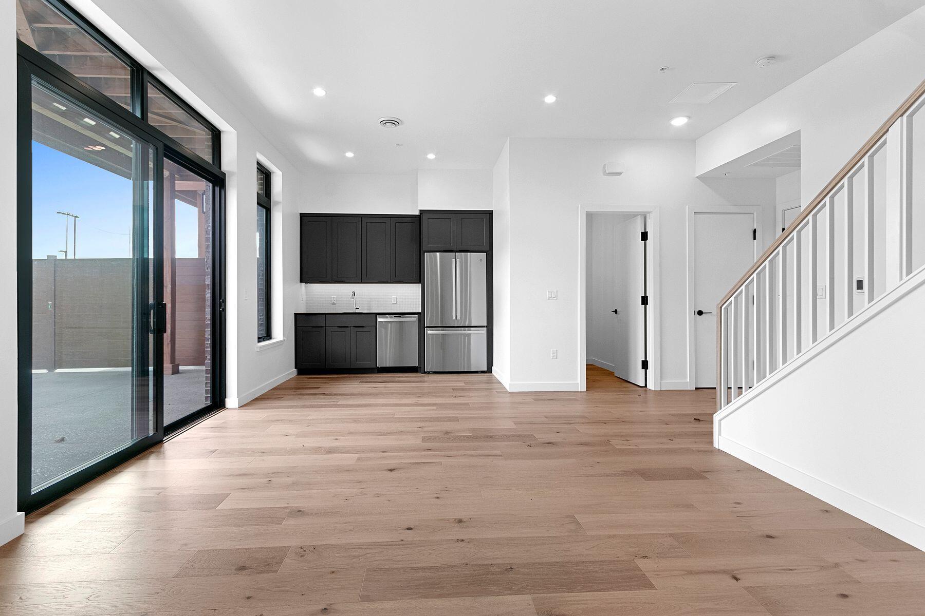 1152 Brookwood Dr