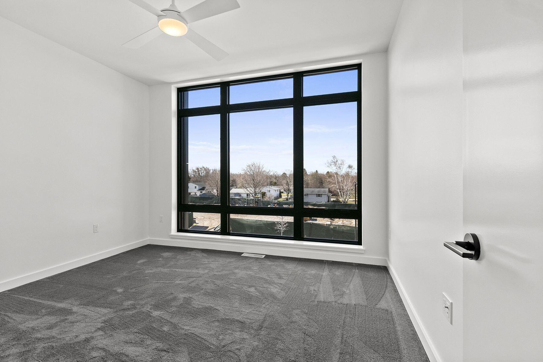 1154 Brookwood Dr