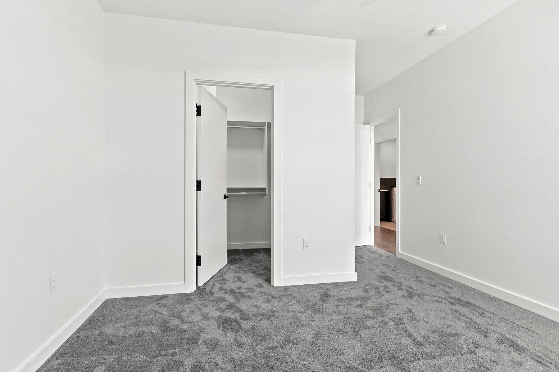 1154 Brookwood Dr