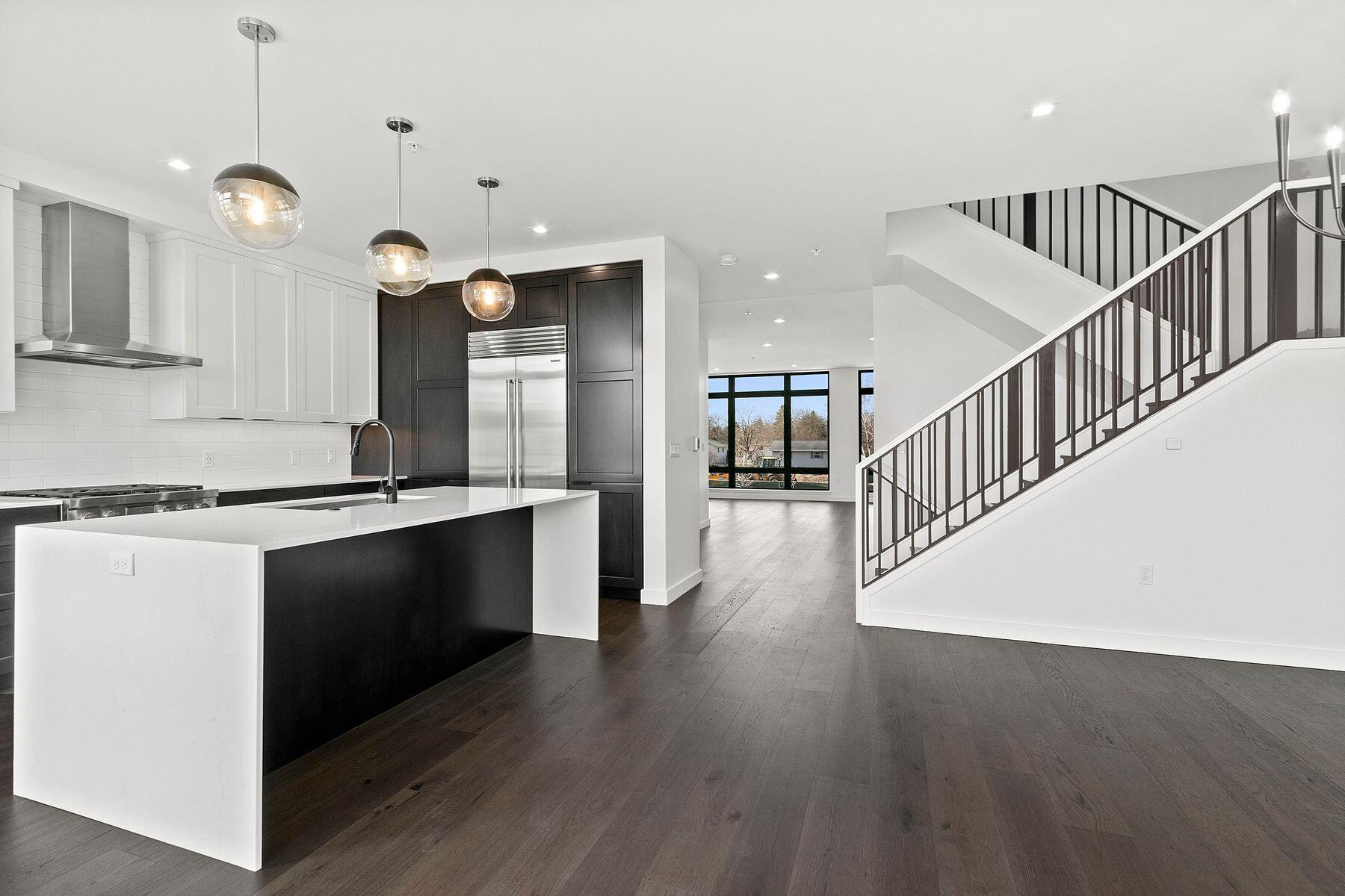 1154 Brookwood Dr