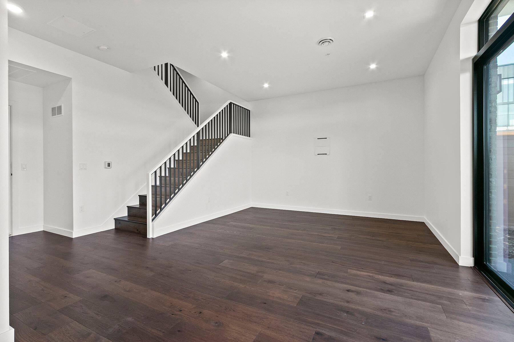 1154 Brookwood Dr