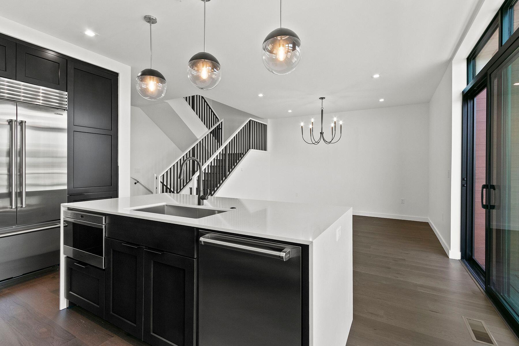 1154 Brookwood Dr