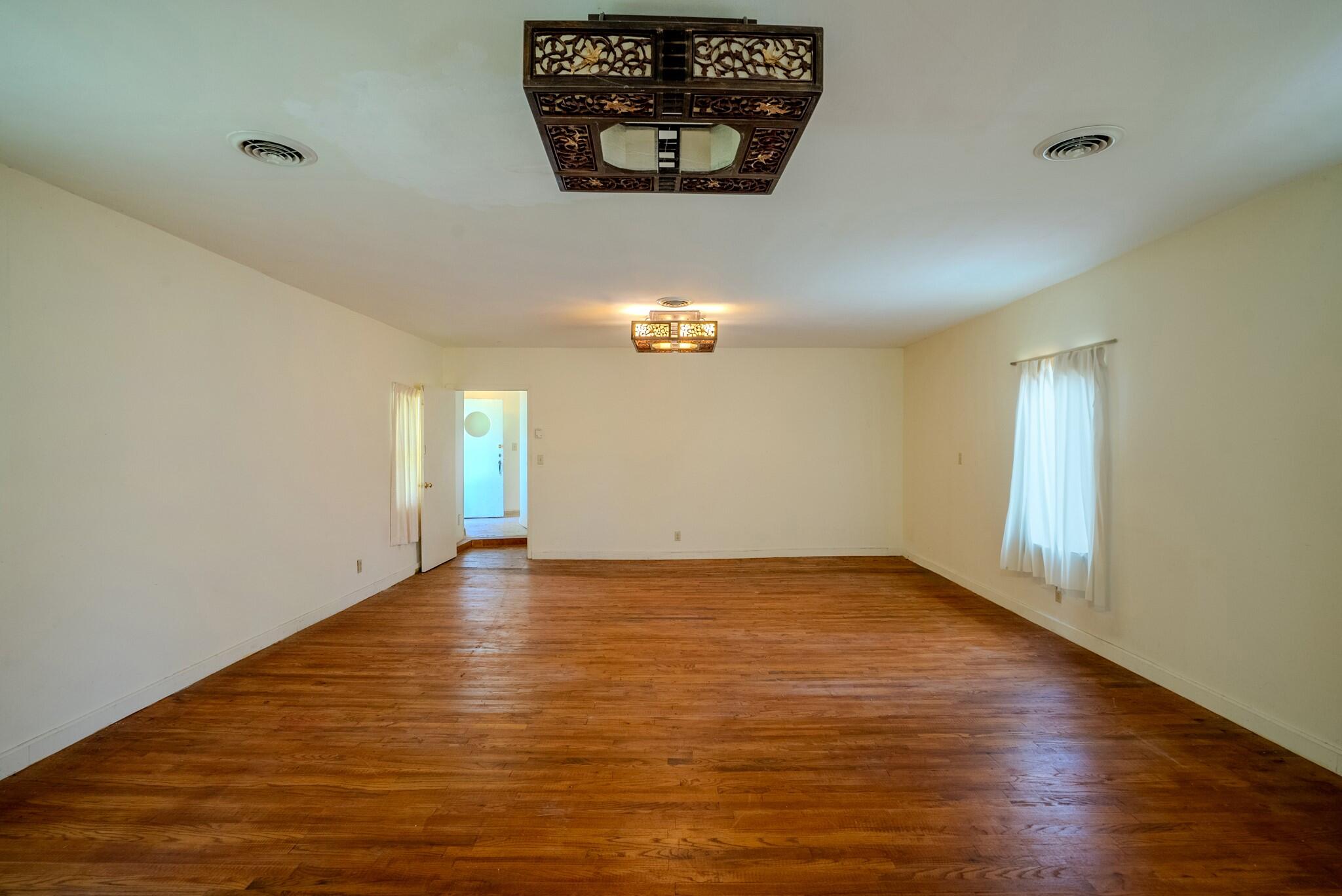 12460 N Lake Shore Dr