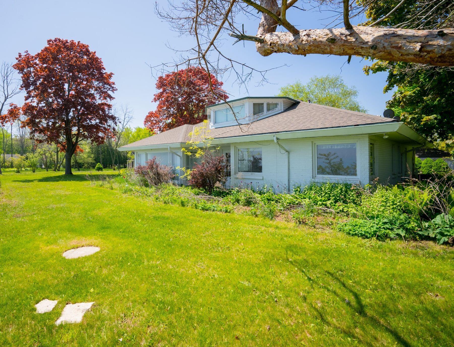 12460 N Lake Shore Dr