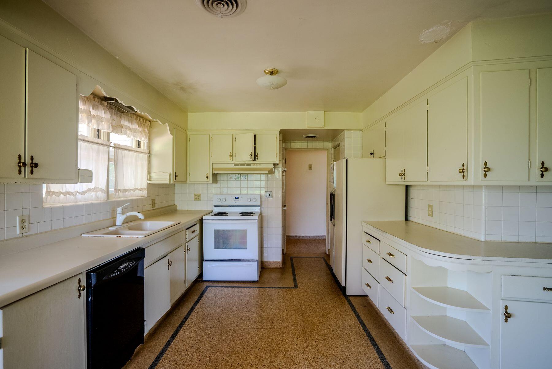 12460 N Lake Shore Dr