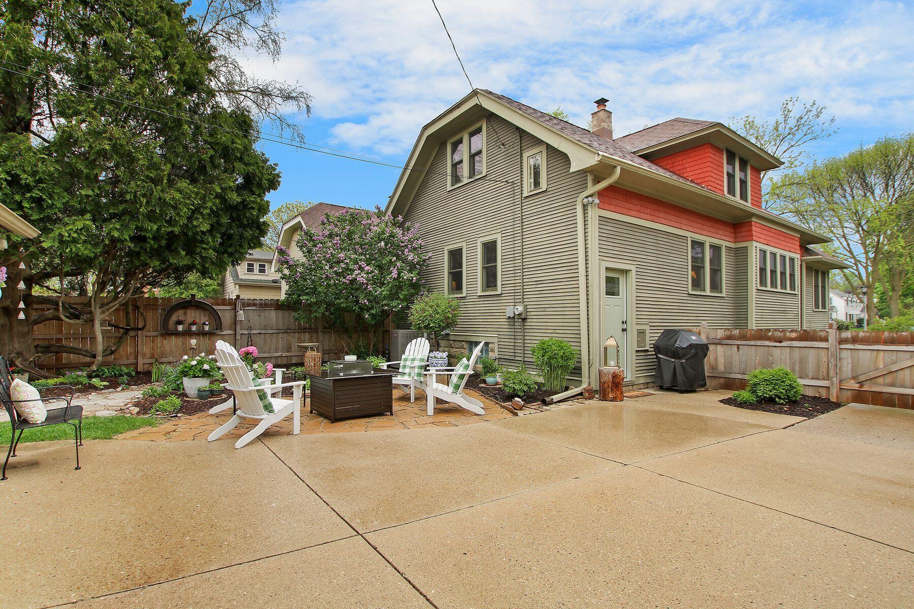 5139 N Woodruff Ave