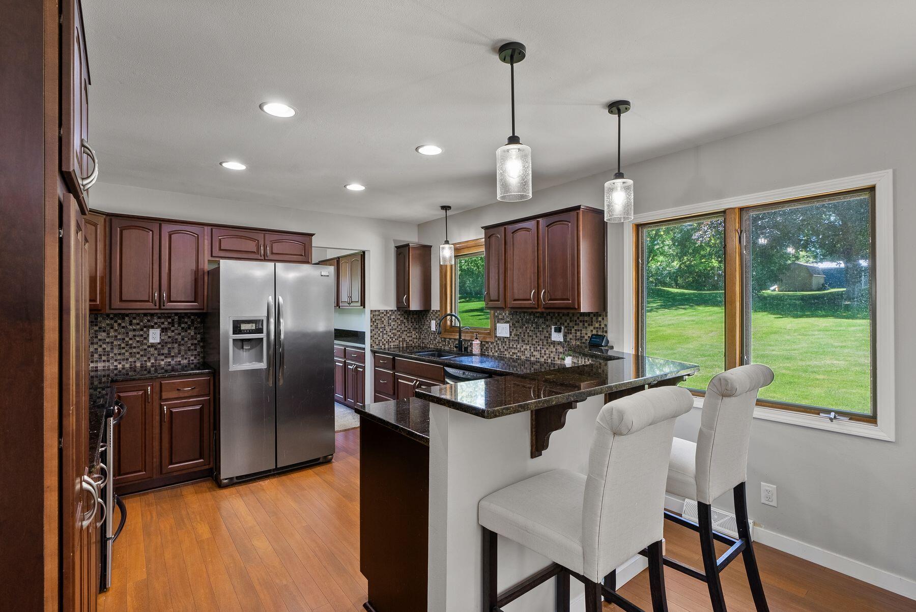 N49W27615 S Willow Creek Dr