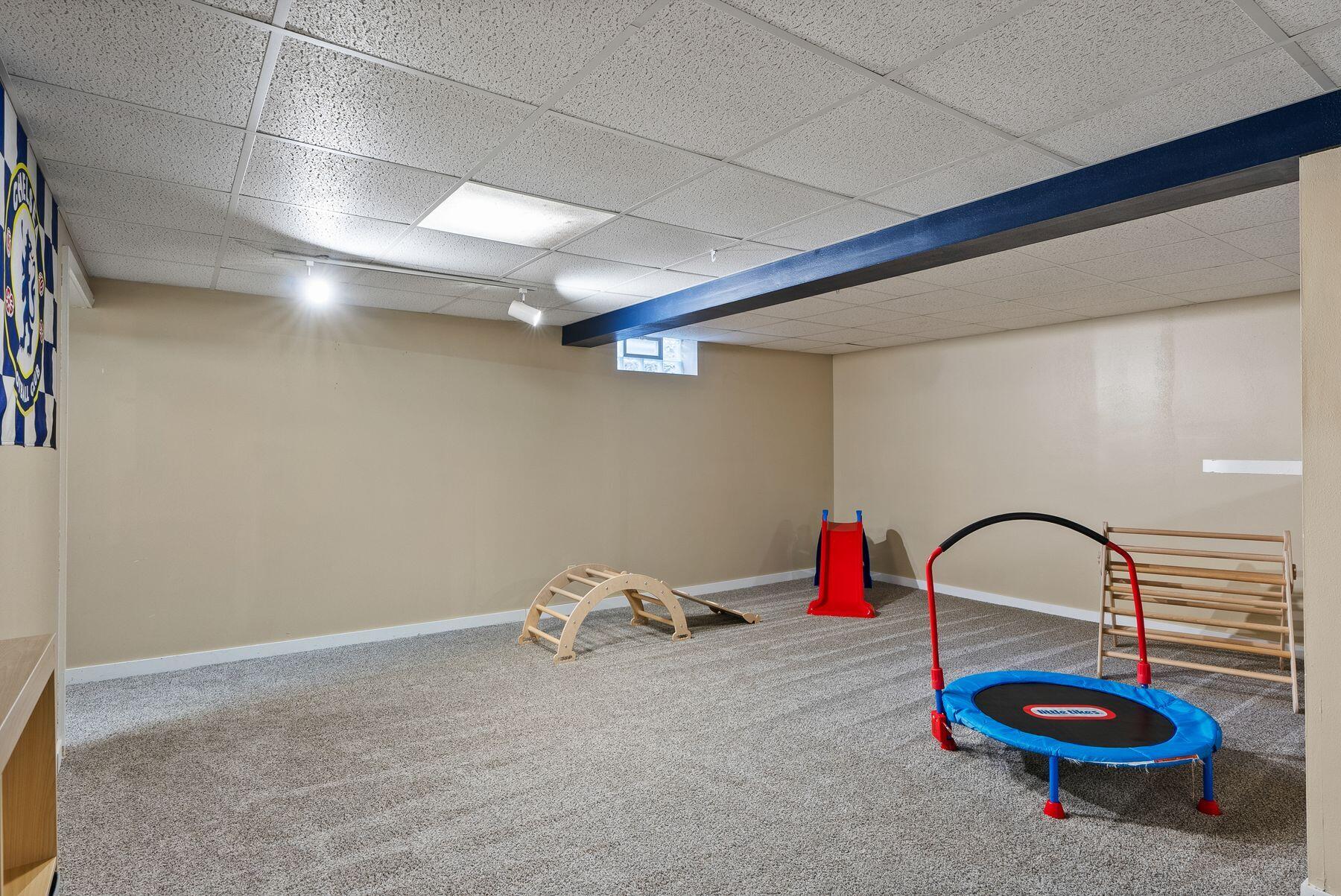 N49W27615 S Willow Creek Dr