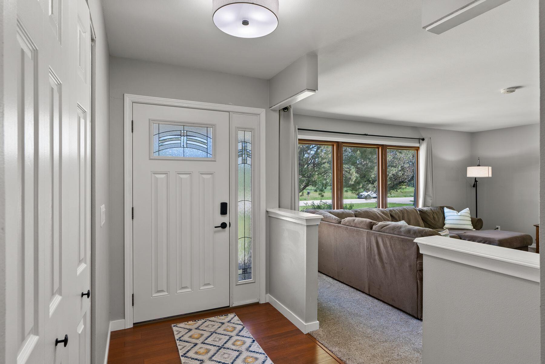 N49W27615 S Willow Creek Dr