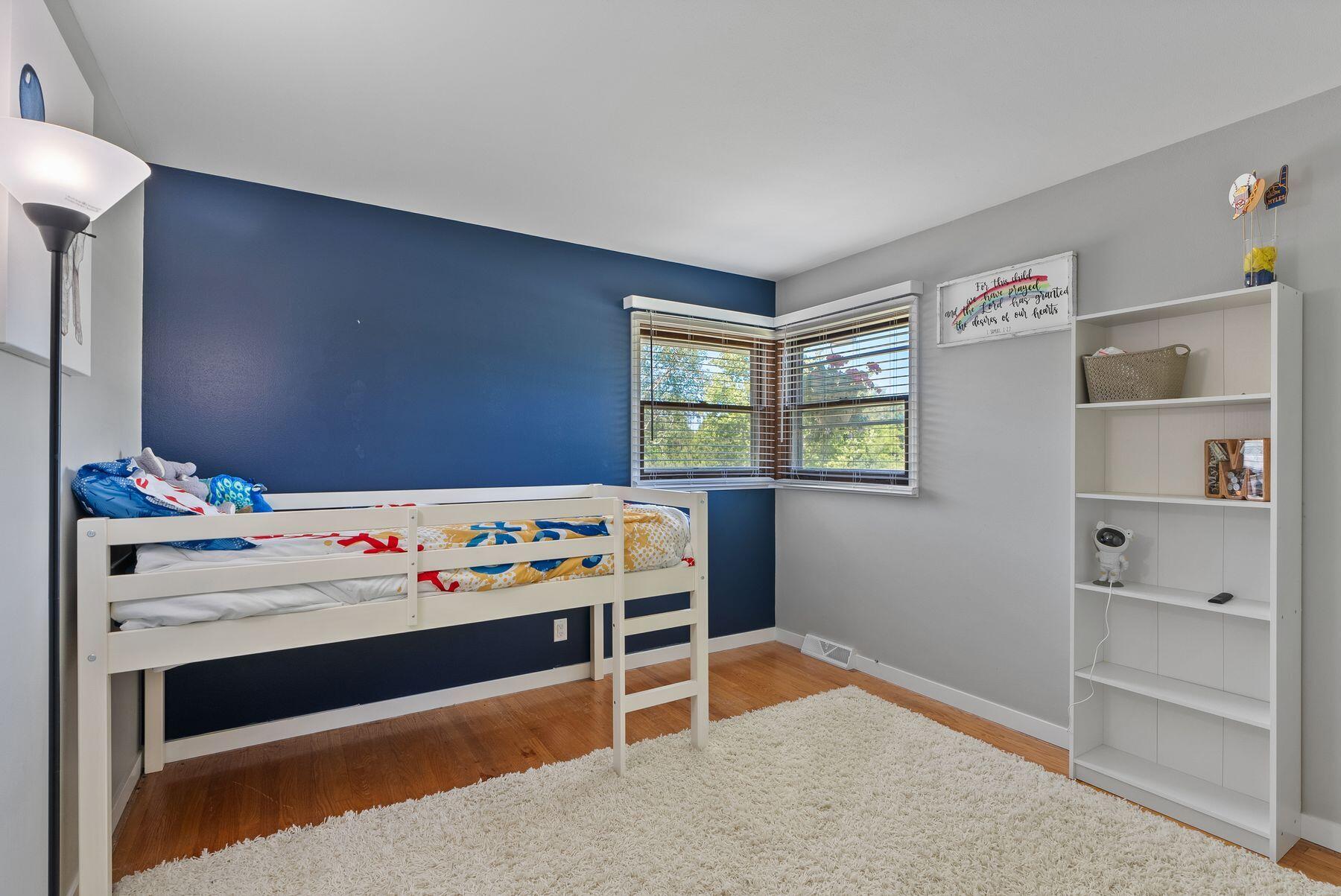 N49W27615 S Willow Creek Dr