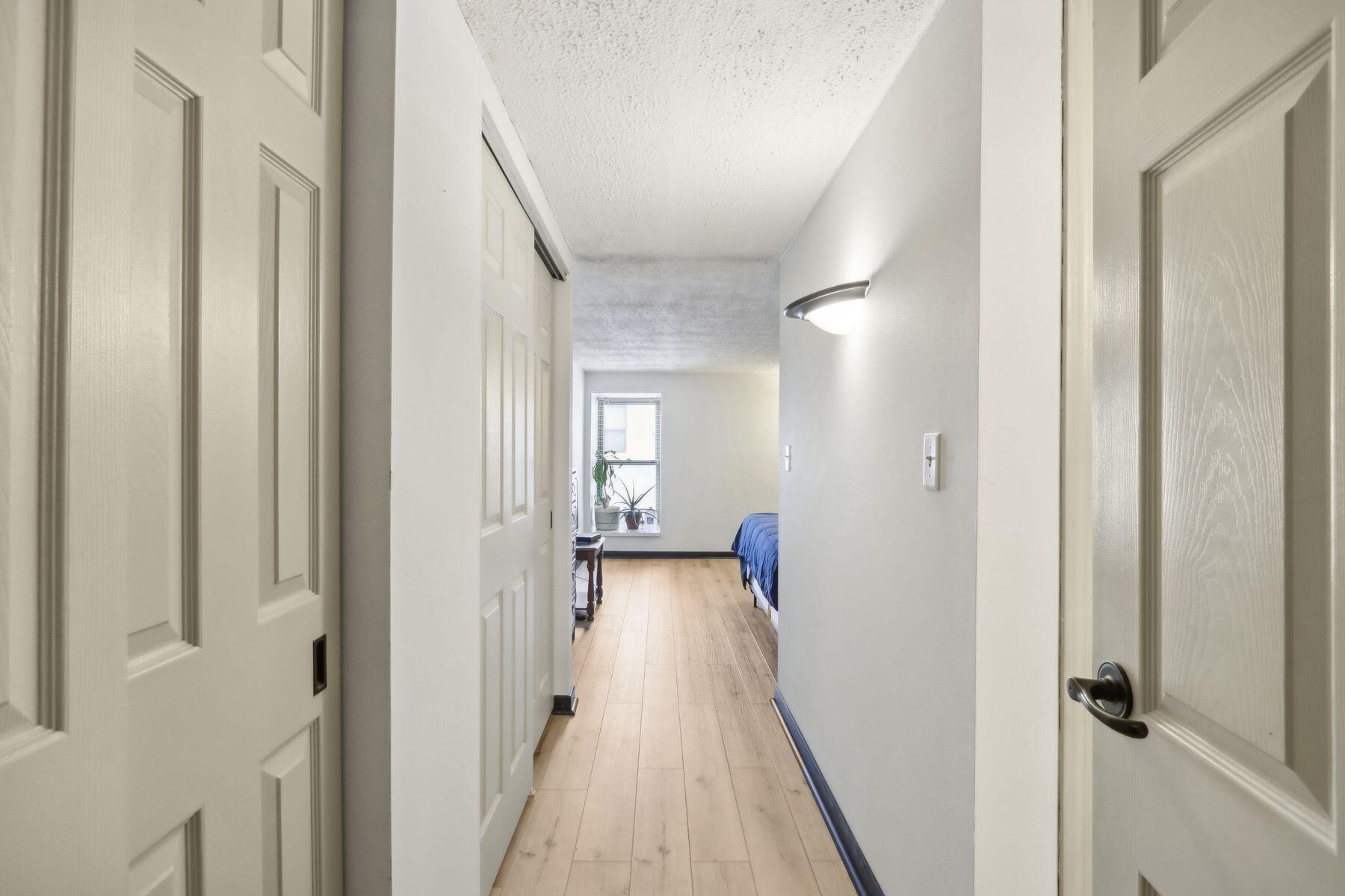 270 E Highland Ave 1025