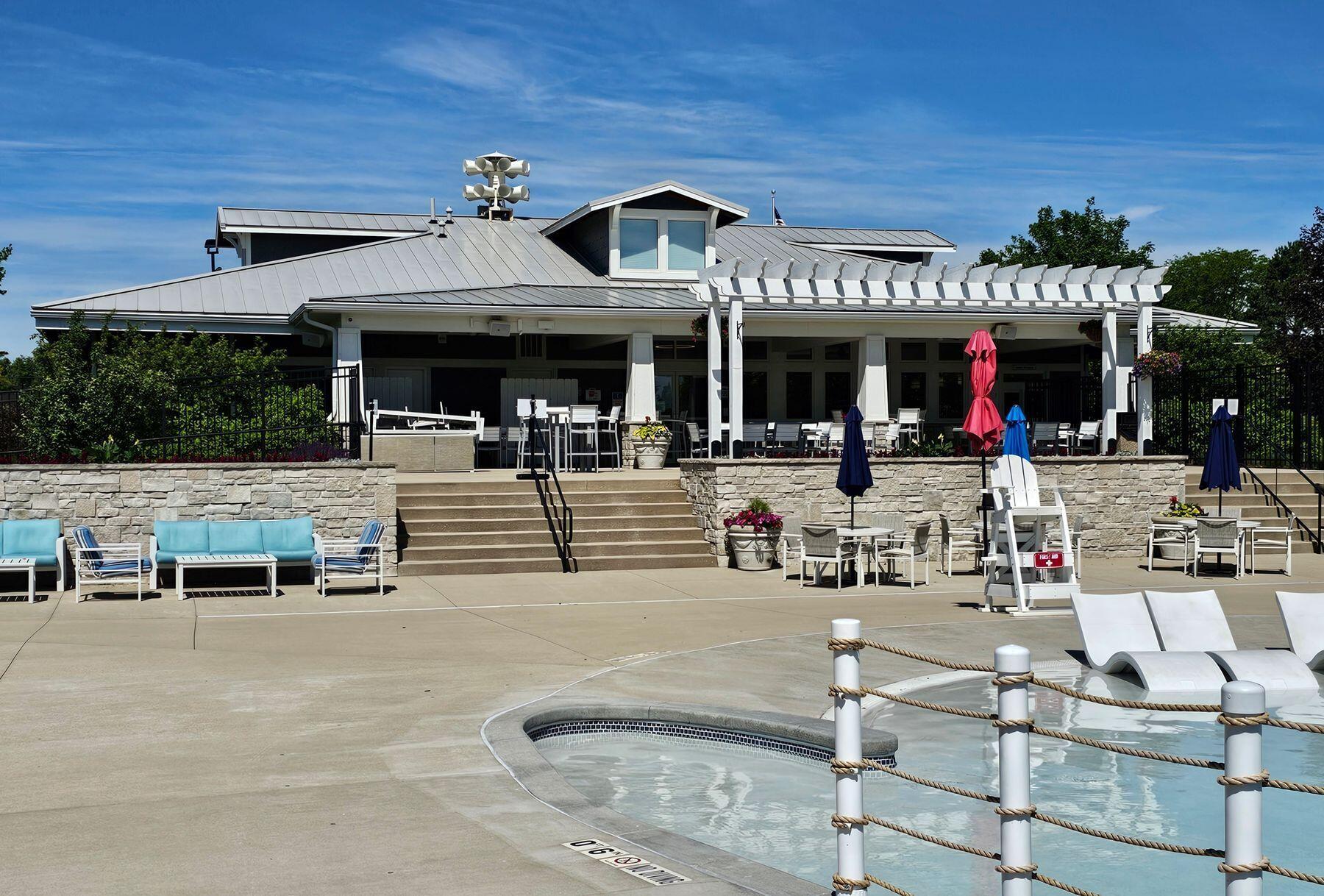 Lt0 Geneva National Ave W