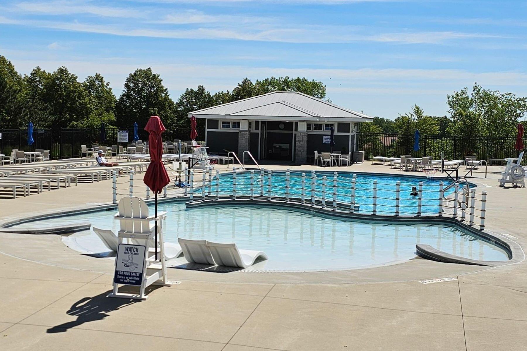 Lt0 Geneva National Ave W