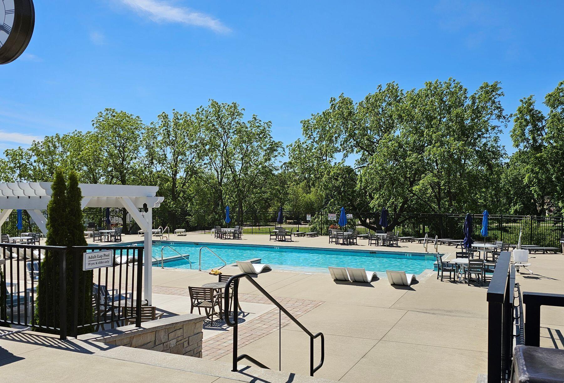 Lt0 Geneva National Ave W