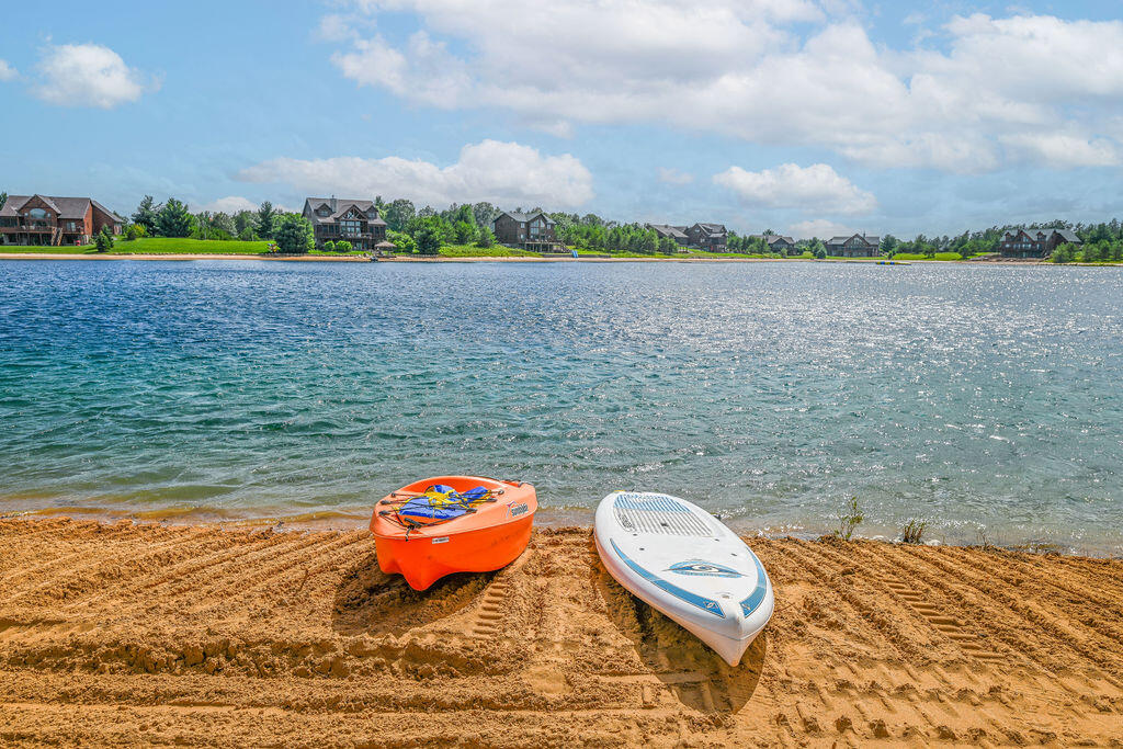N8047 North Shore Dr