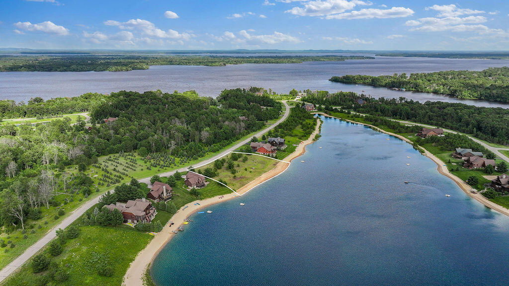 N8047 North Shore Dr