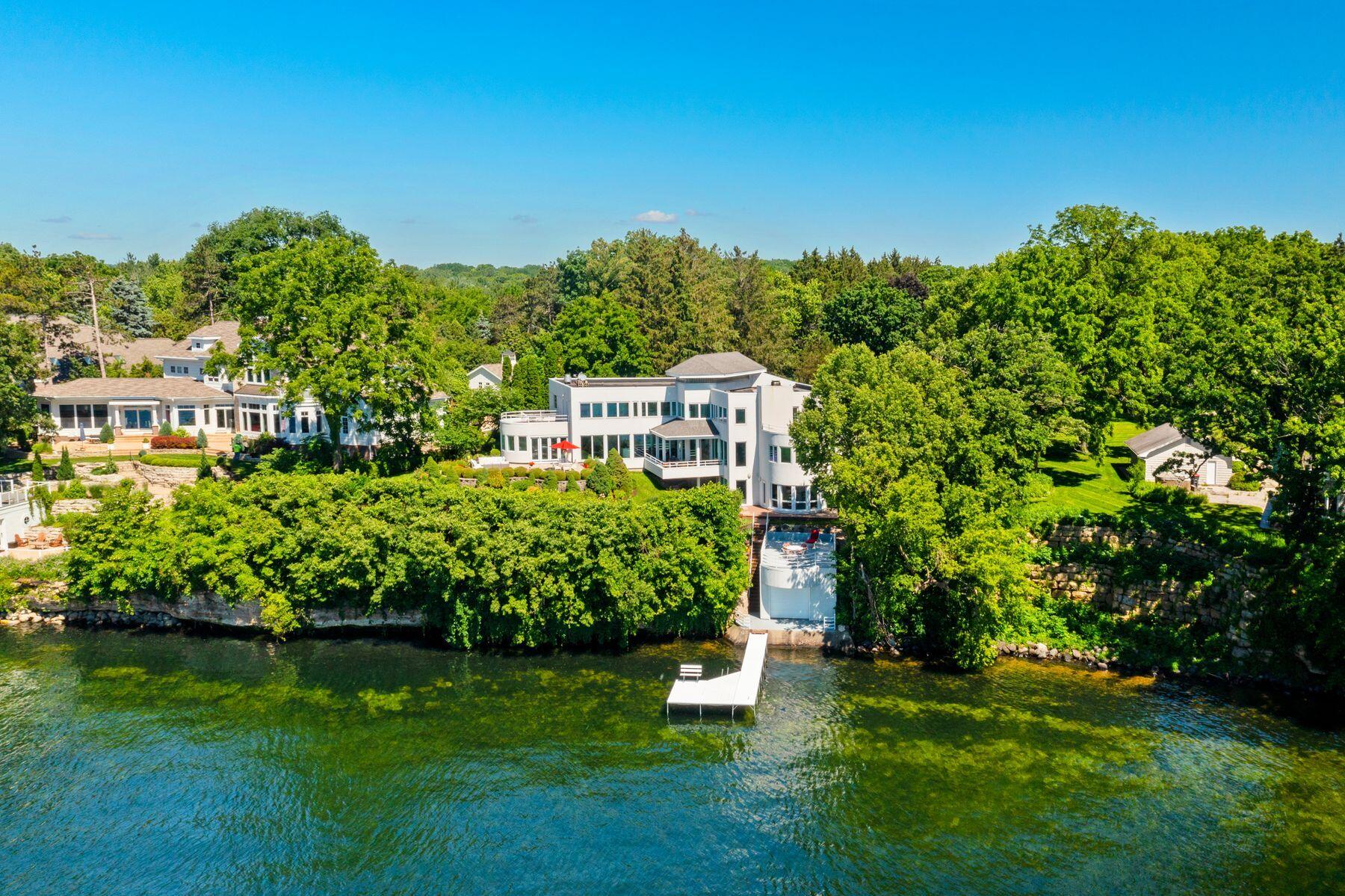 4713 County Highway M -