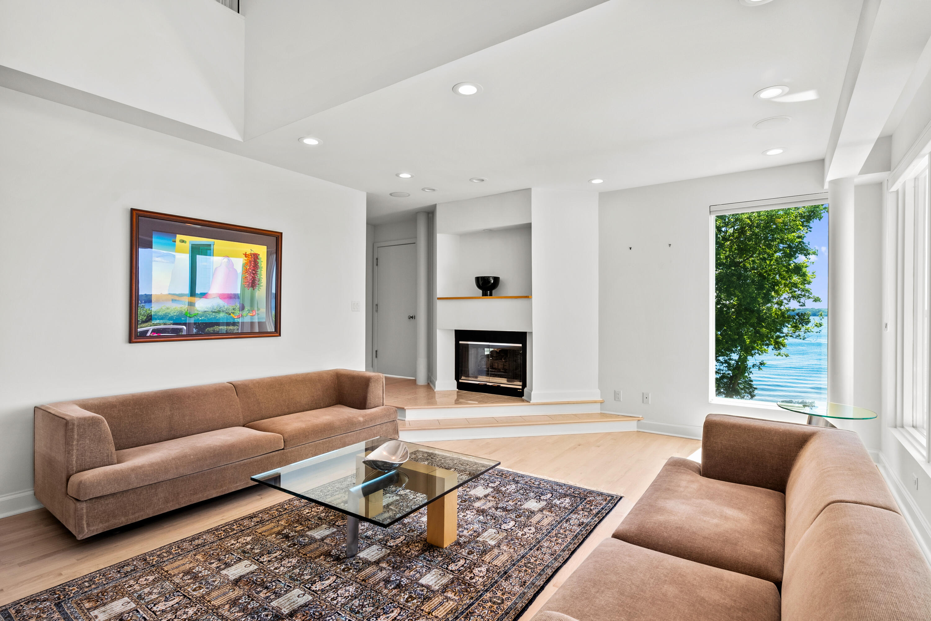 4713 County Highway M -