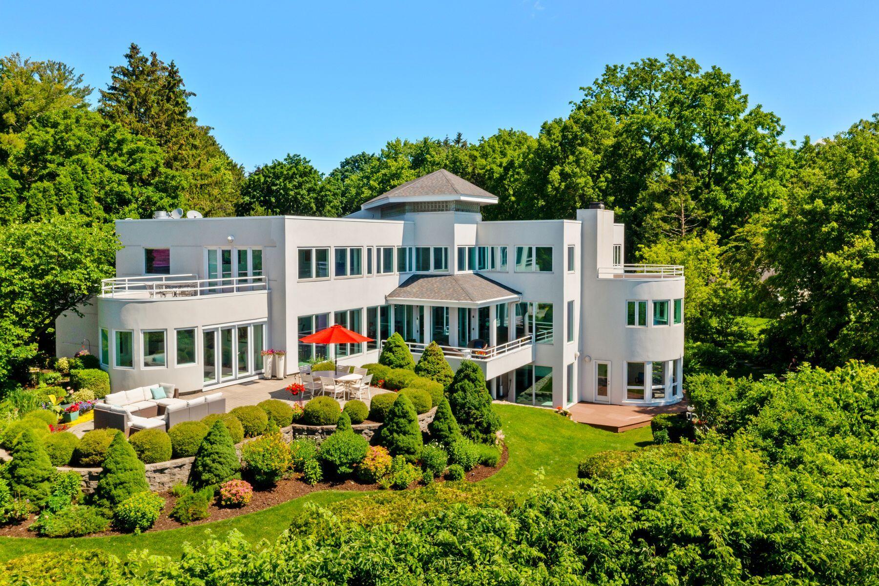 4713 County Highway M -