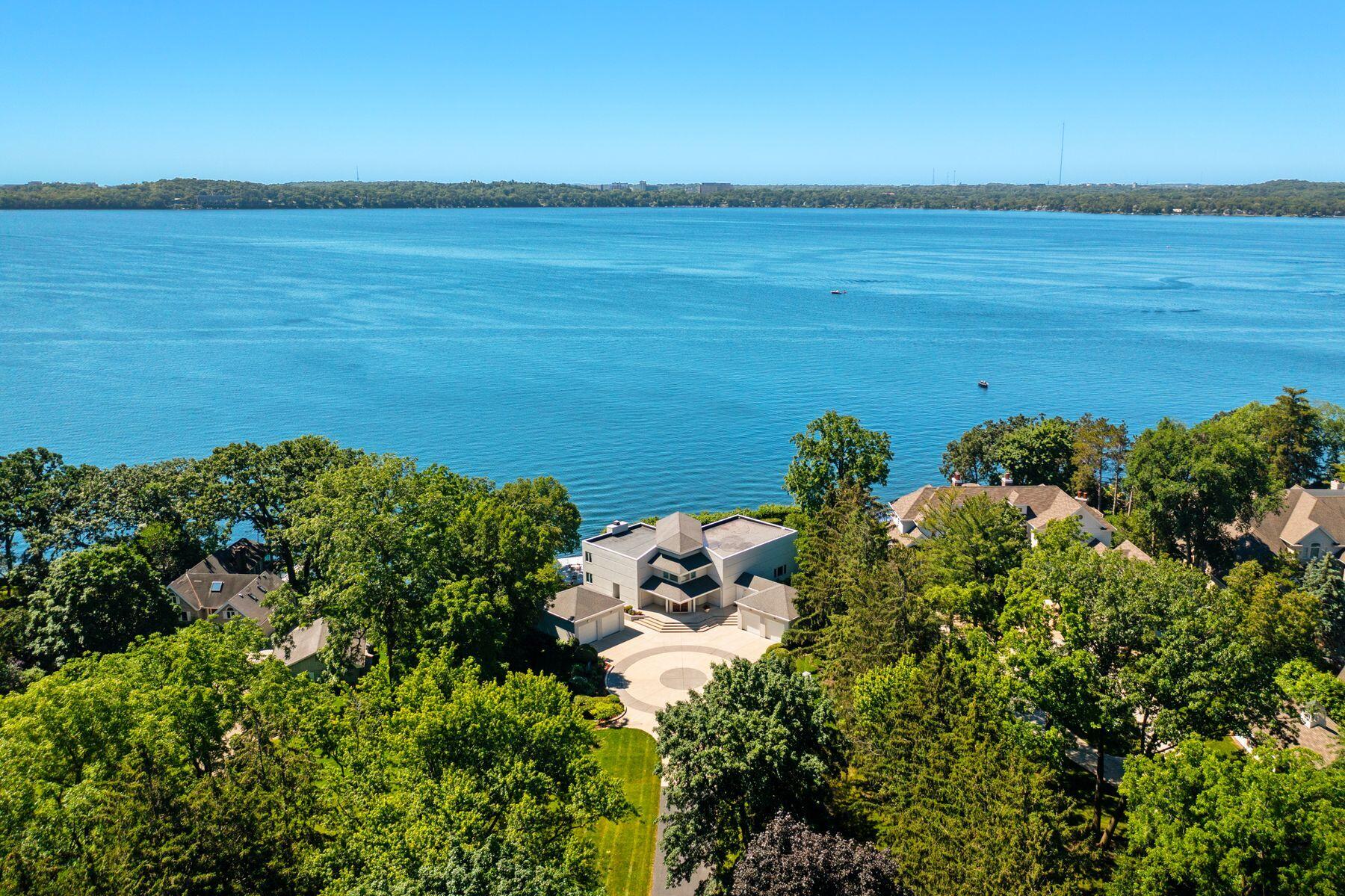 4713 County Highway M -