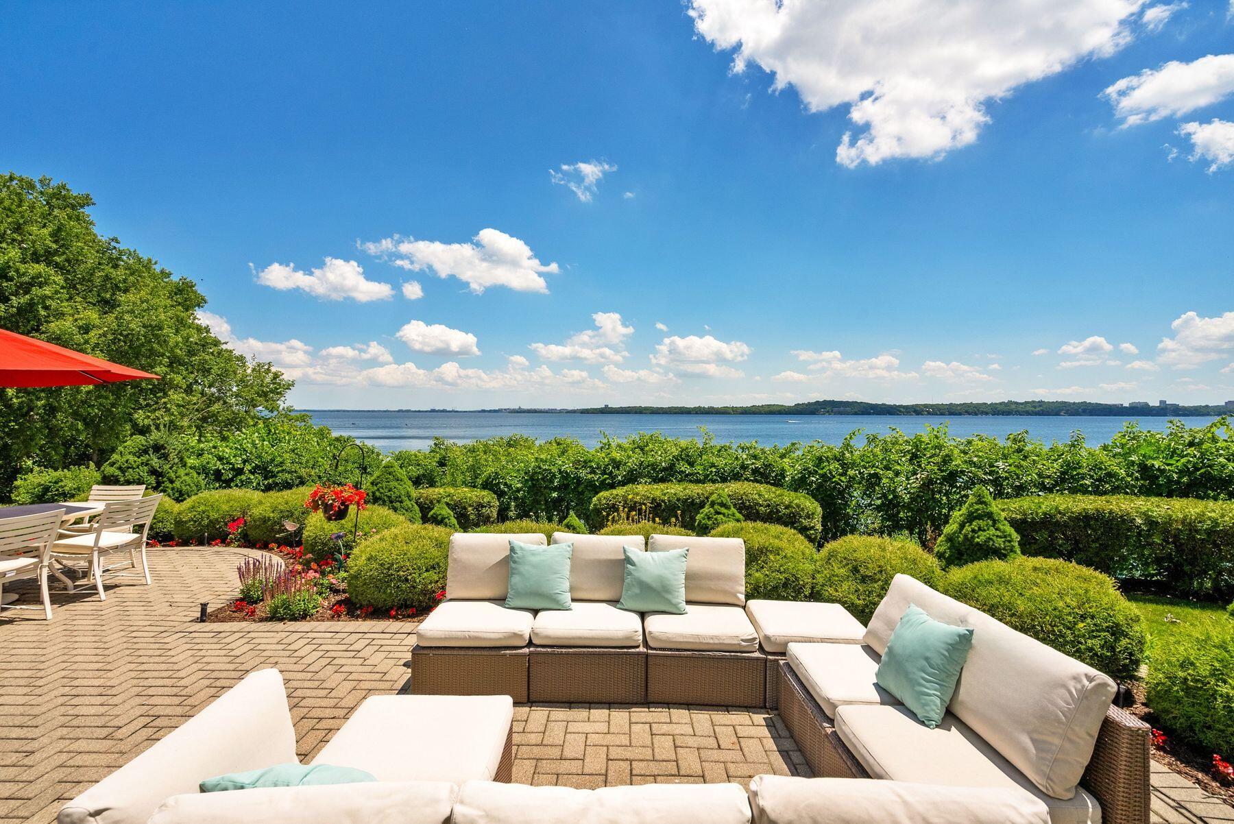 4713 County Highway M -
