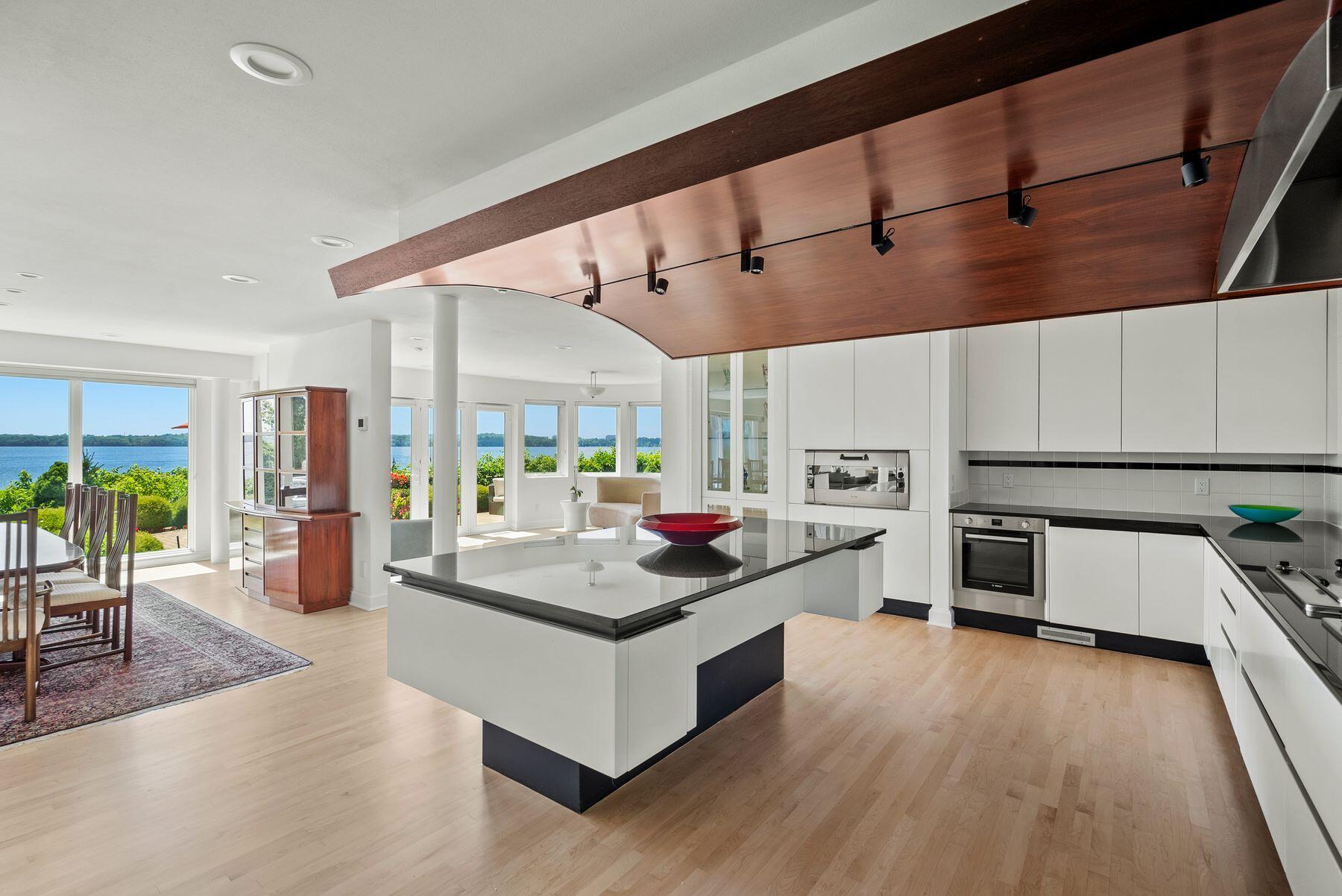 4713 County Highway M -