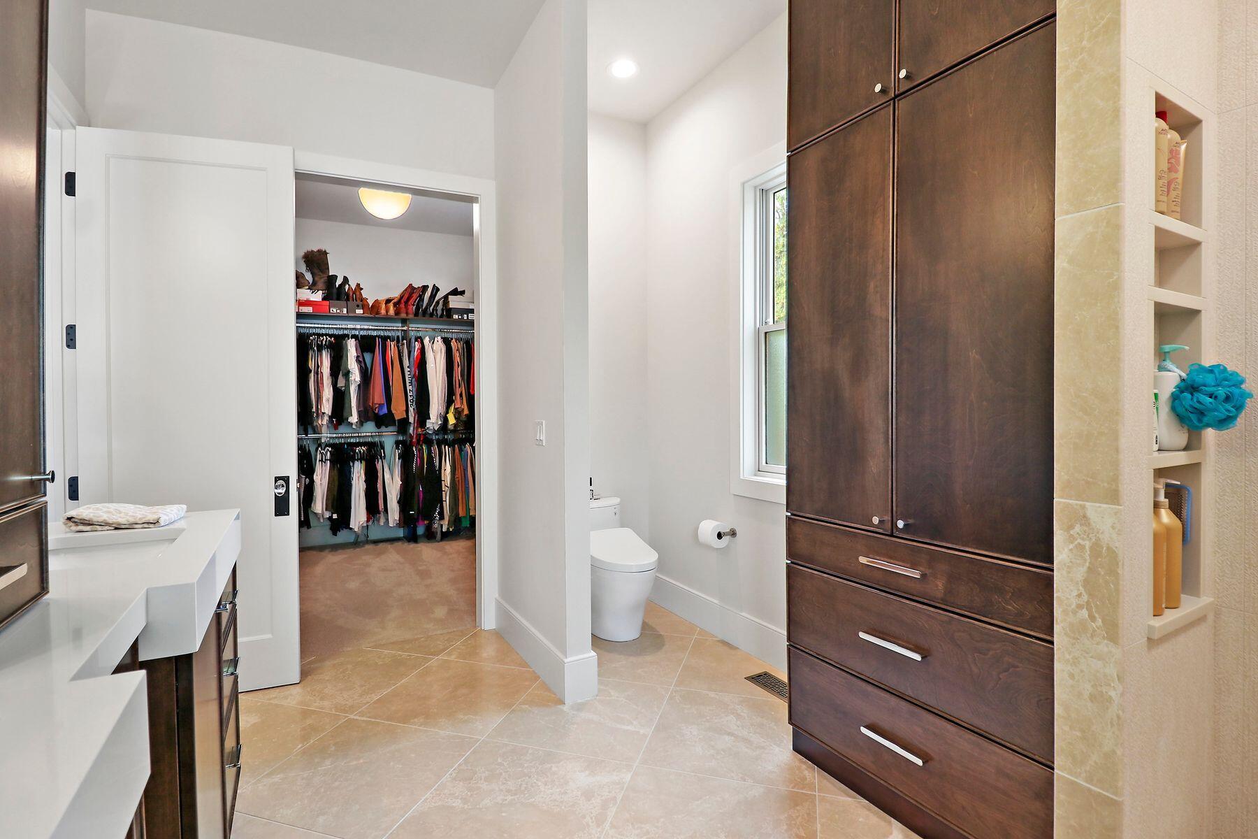 1550 Evergreen Ln