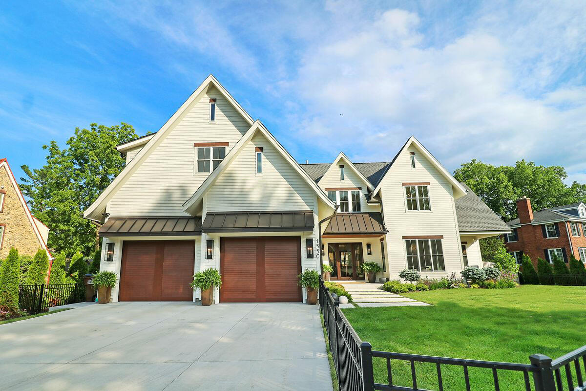 1550 Evergreen Ln