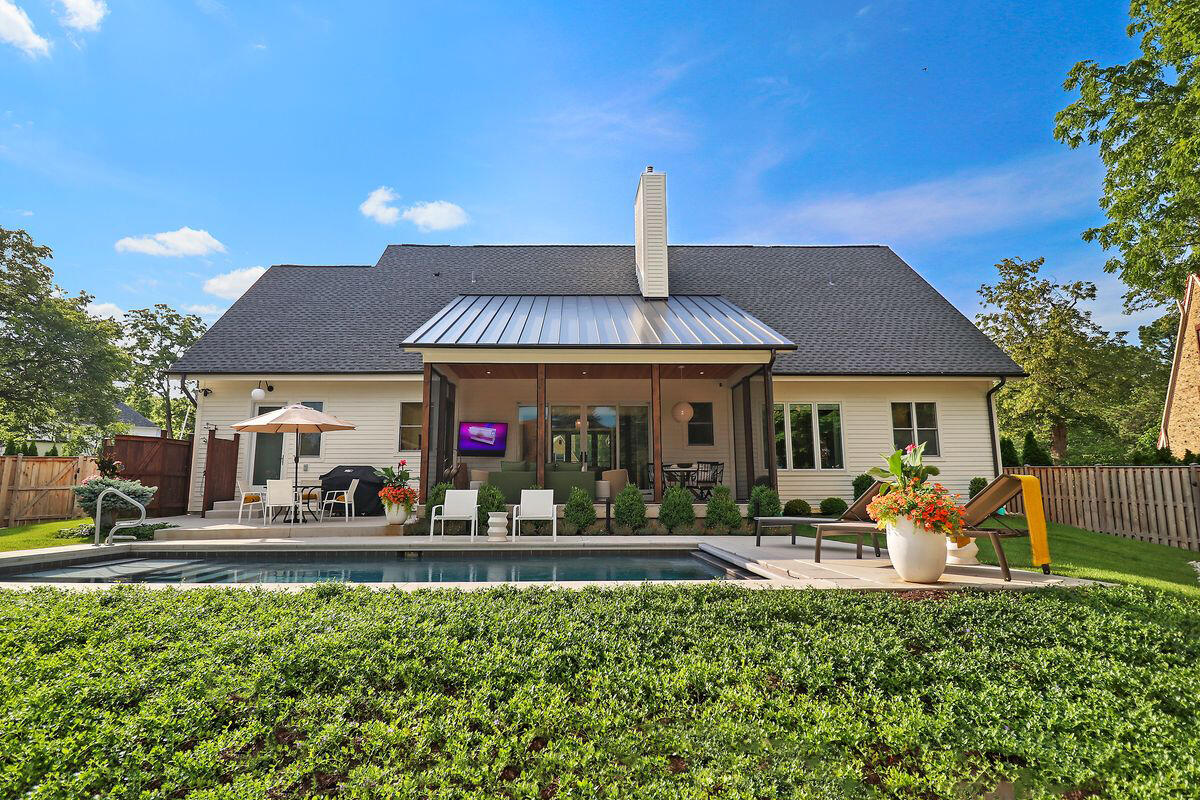 1550 Evergreen Ln