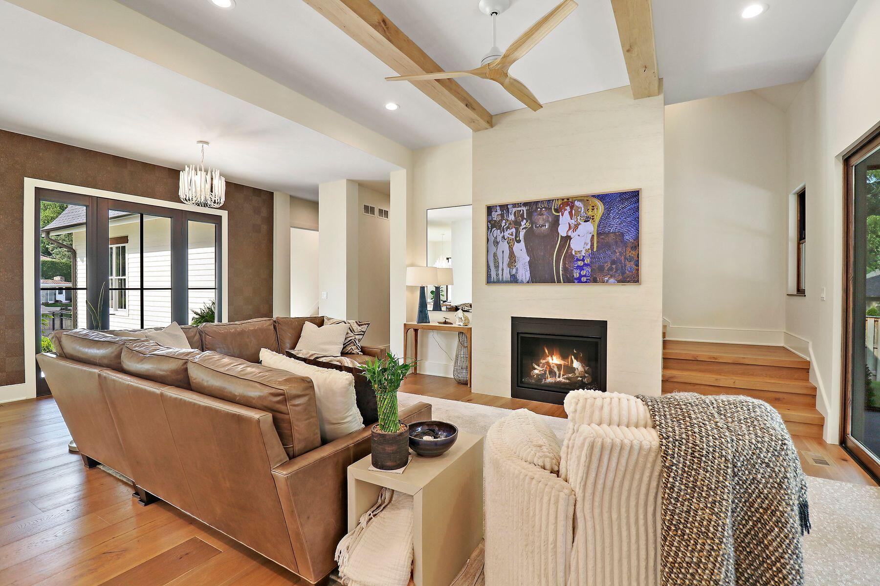 1550 Evergreen Ln