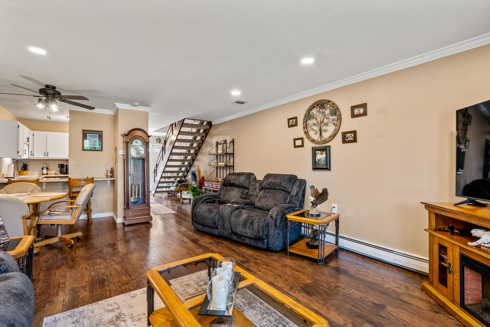 11910 W Mill Rd 16
