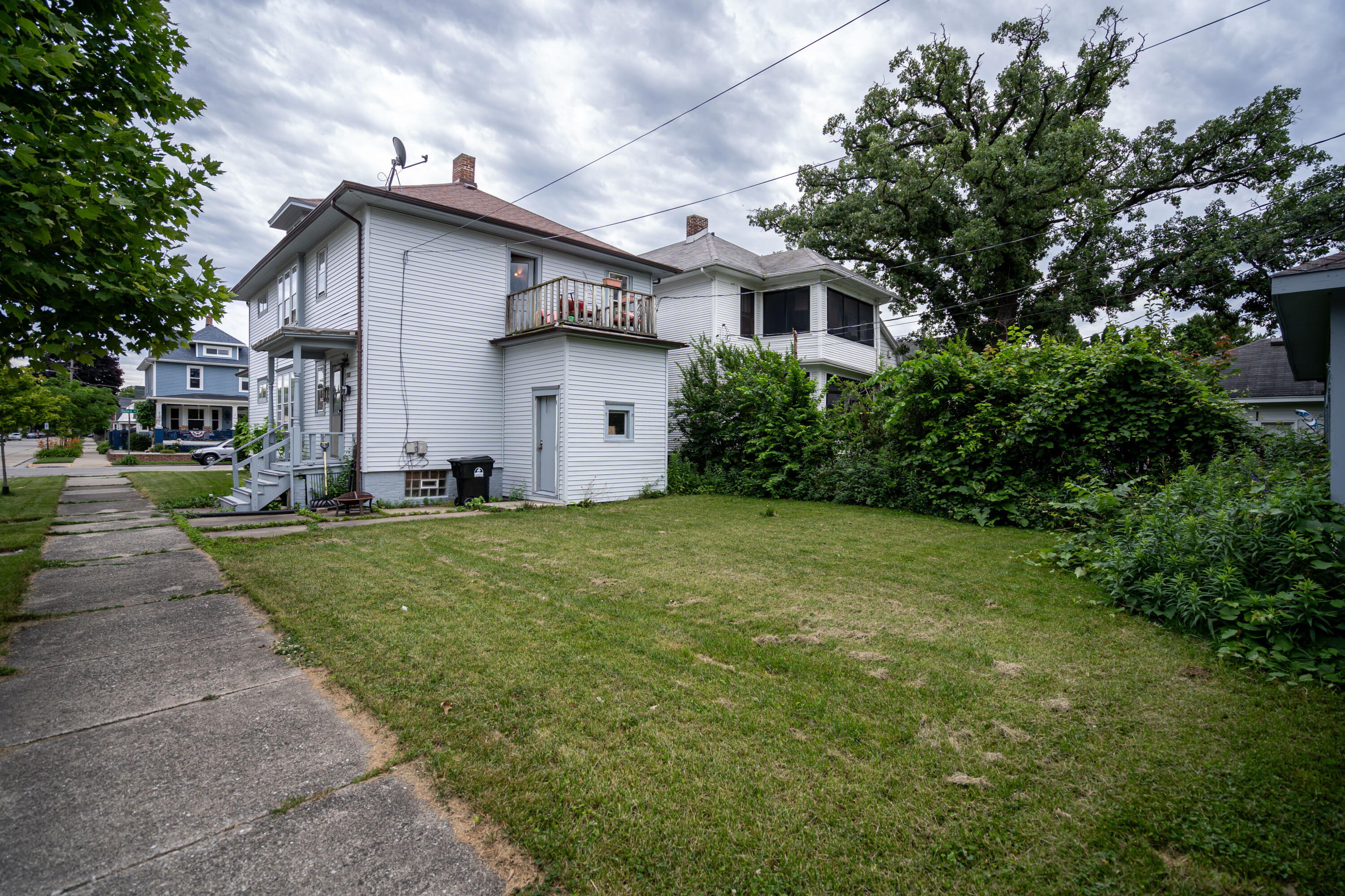 1500 Quincy Ave