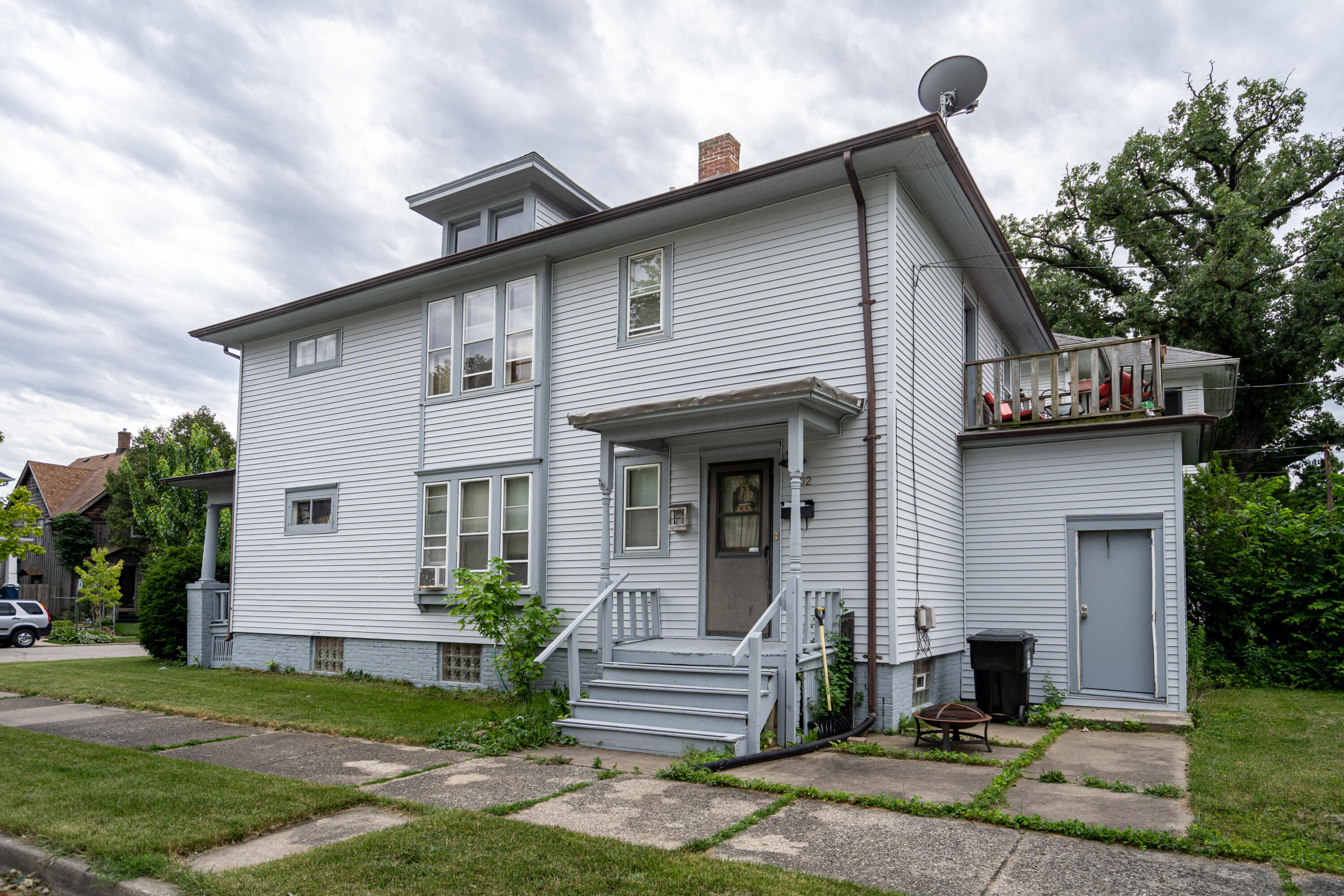 1500 Quincy Ave