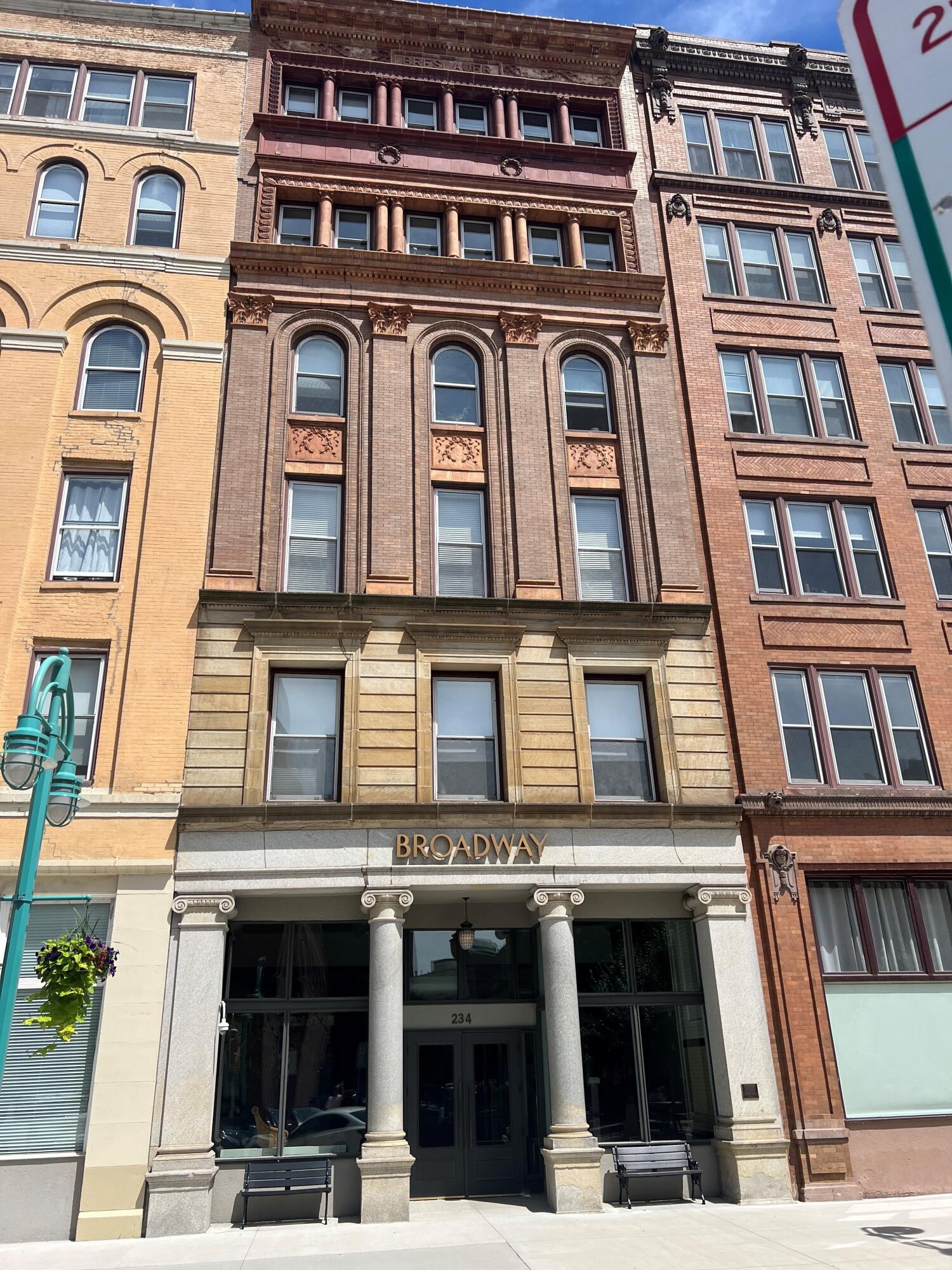 234 N Broadway - 215