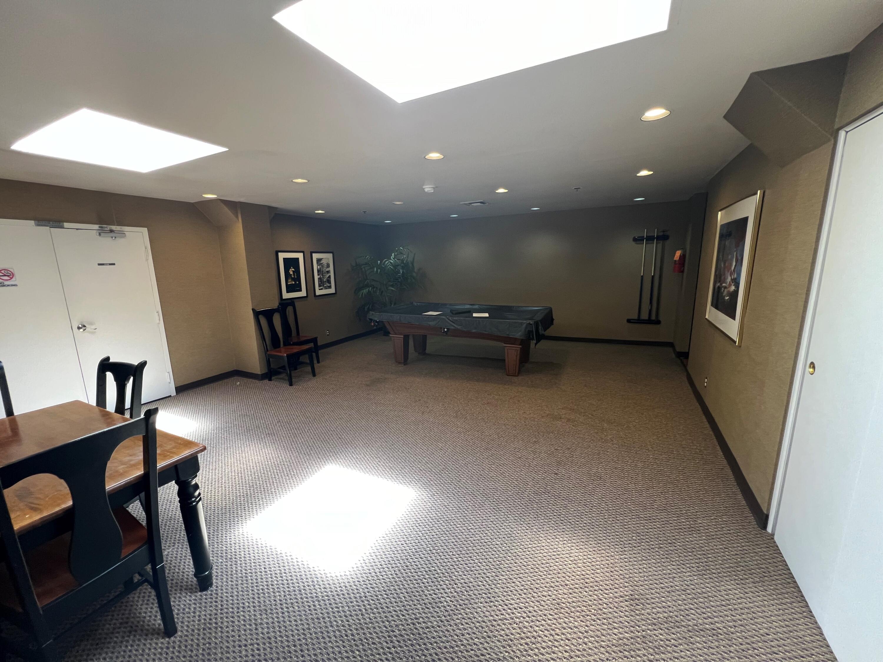 234 N Broadway - 215