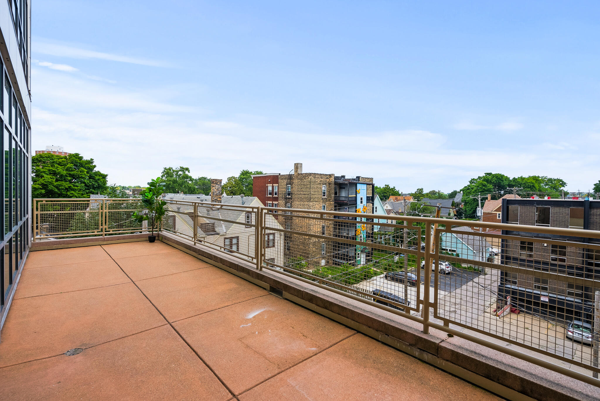 1550 E Royall Pl 409