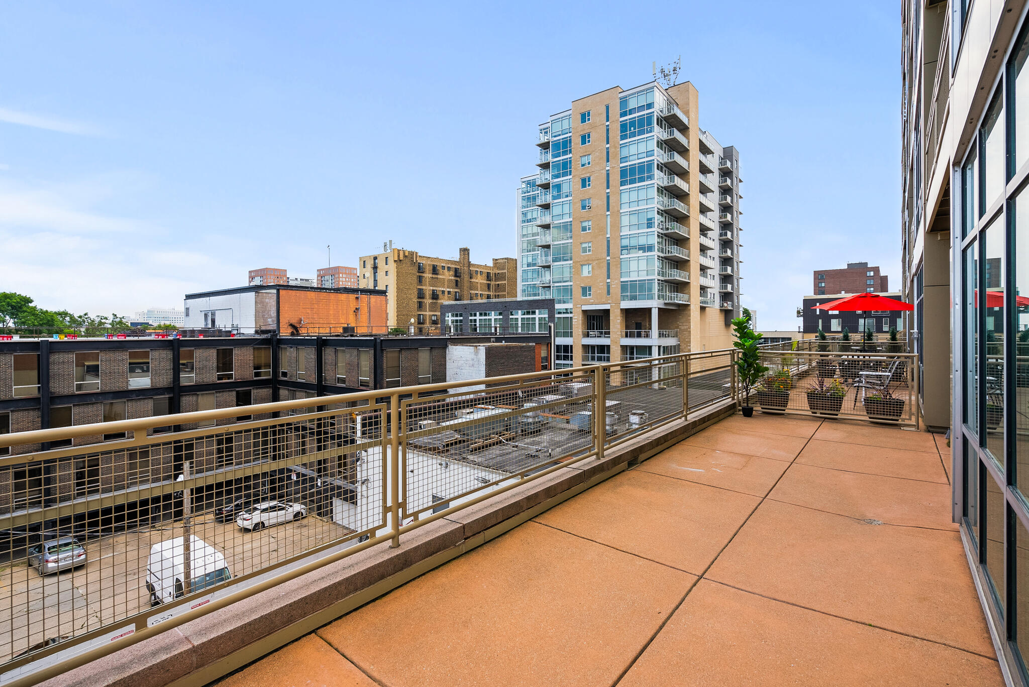 1550 E Royall Pl 409