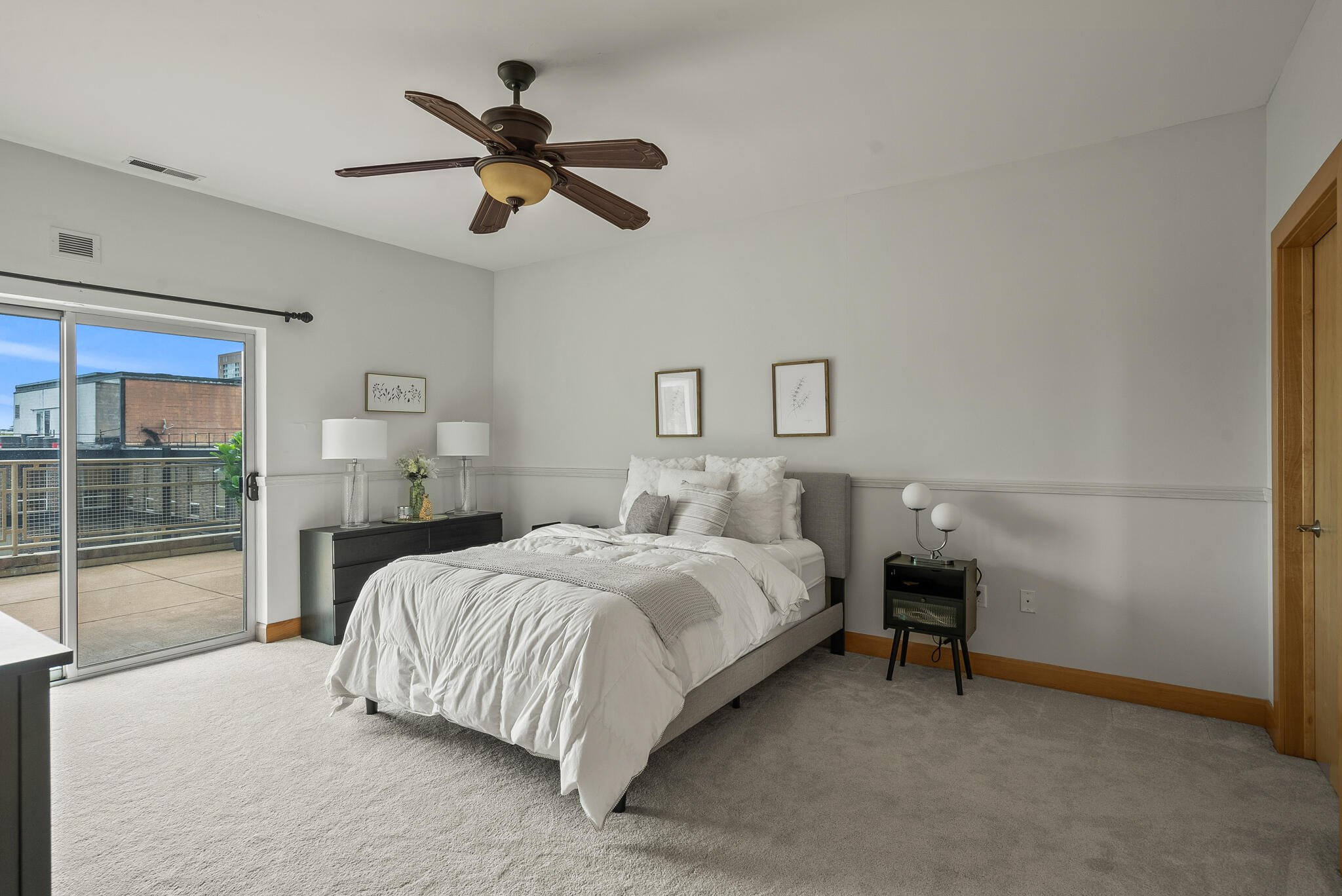 1550 E Royall Pl 409