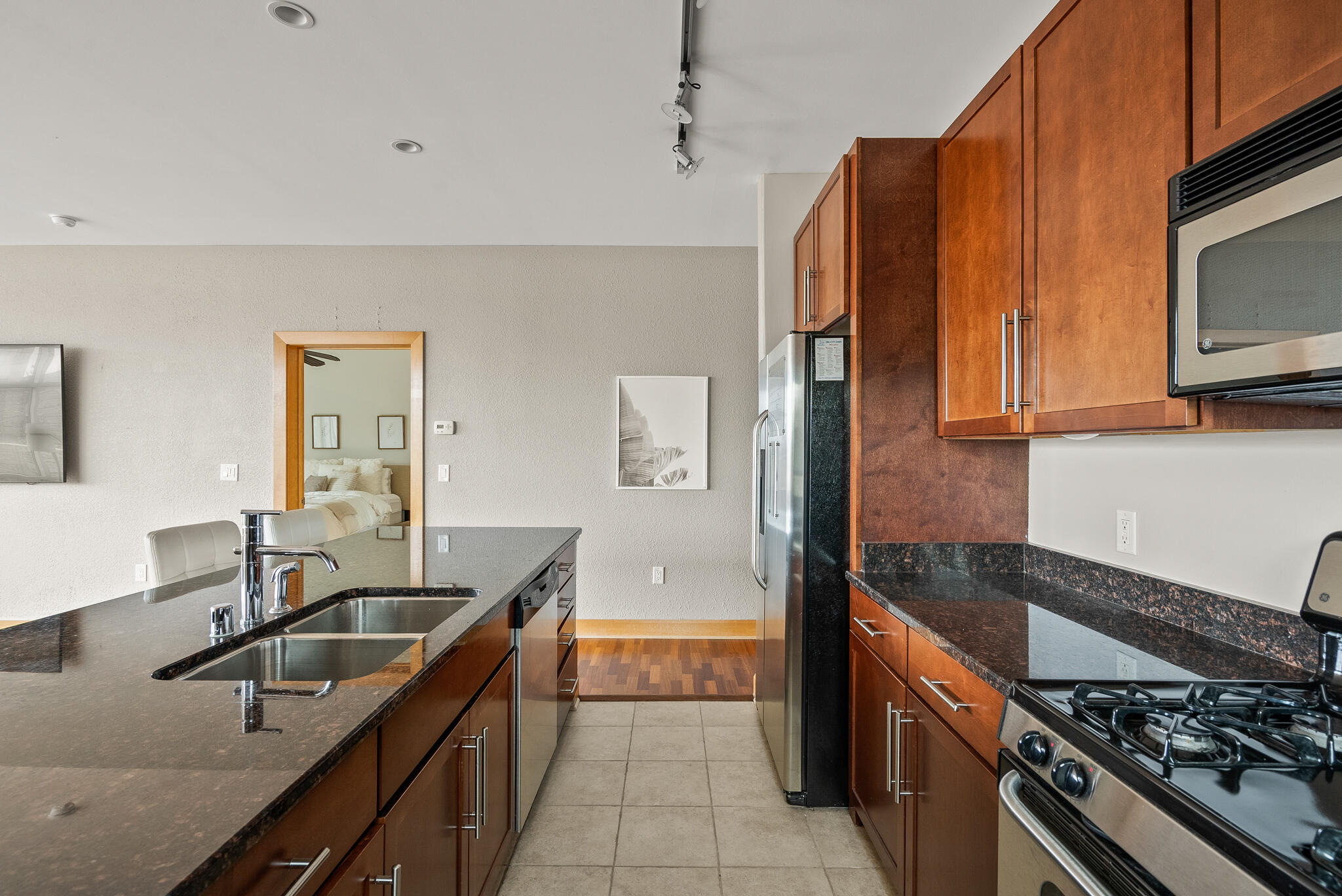 1550 E Royall Pl 409