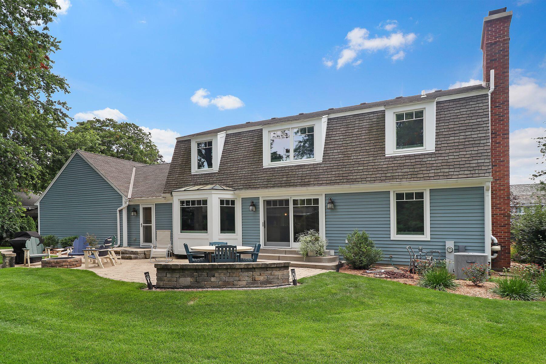 1629 Evergreen Ln