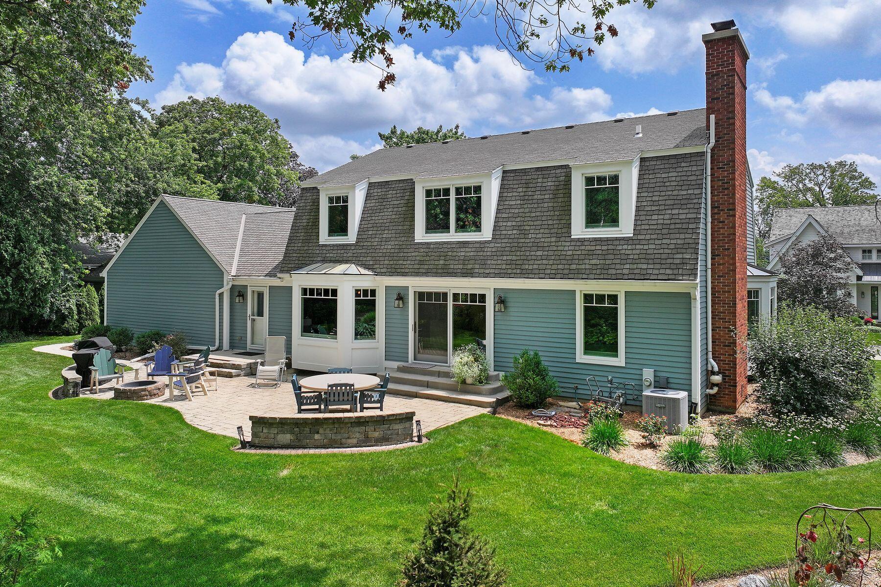 1629 Evergreen Ln