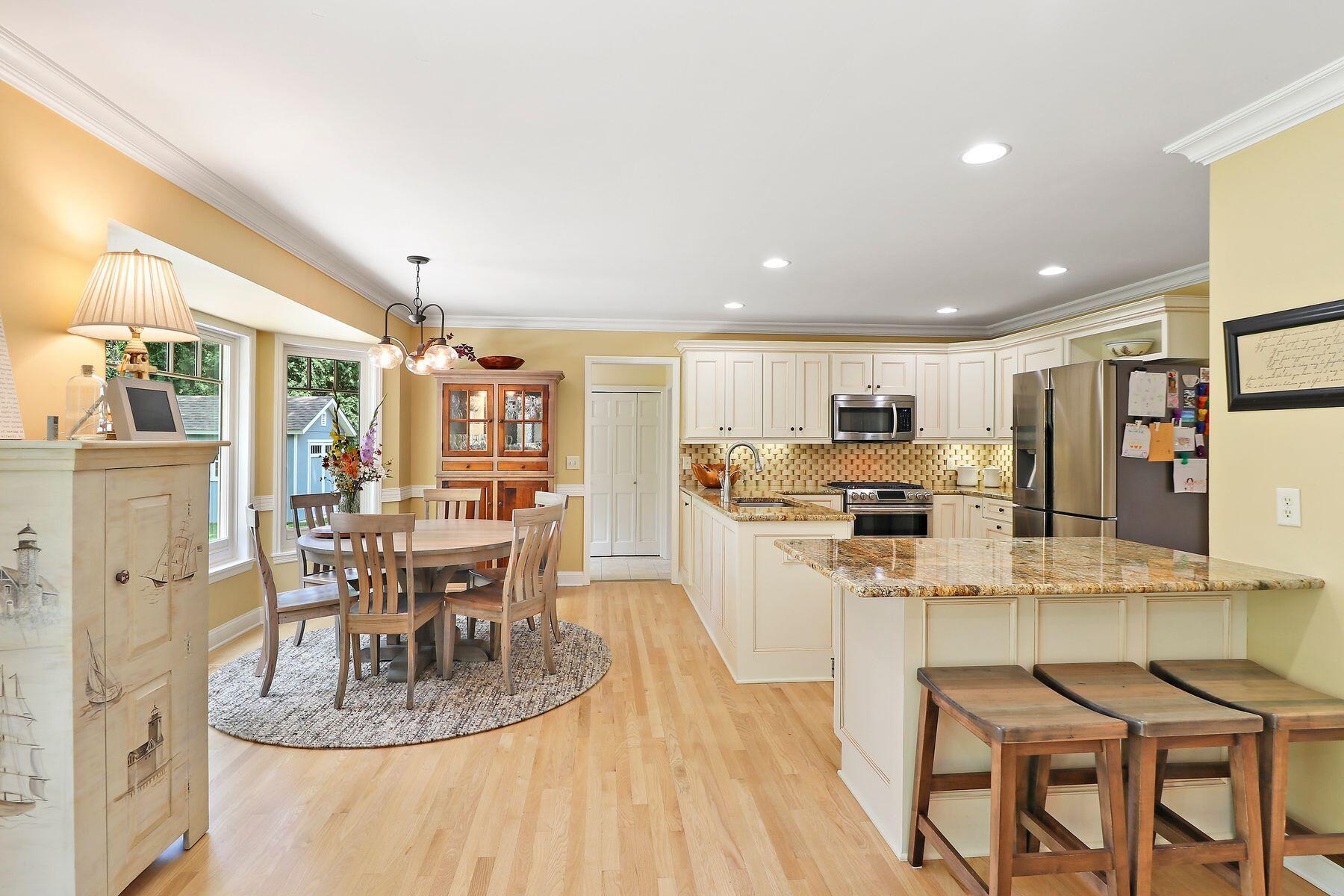 1629 Evergreen Ln