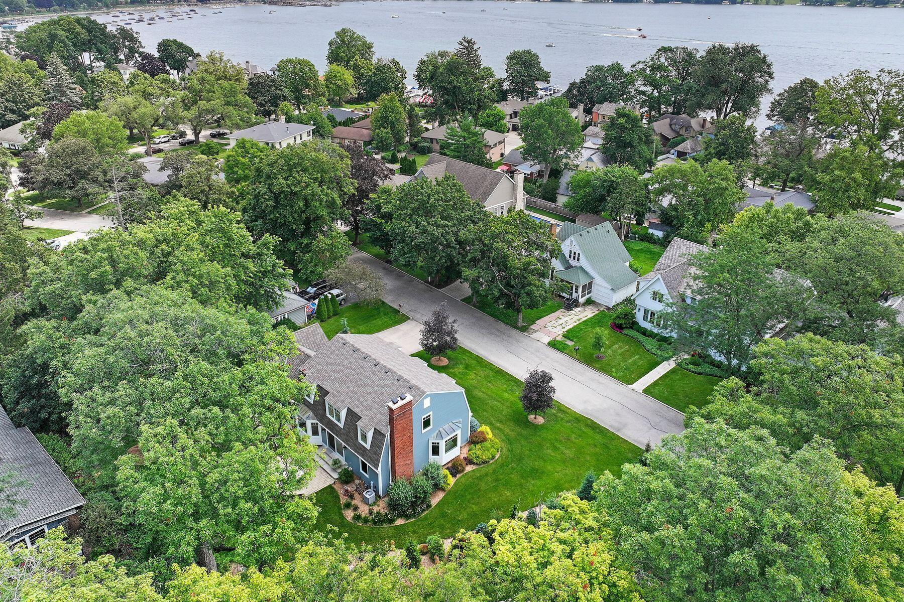 1629 Evergreen Ln